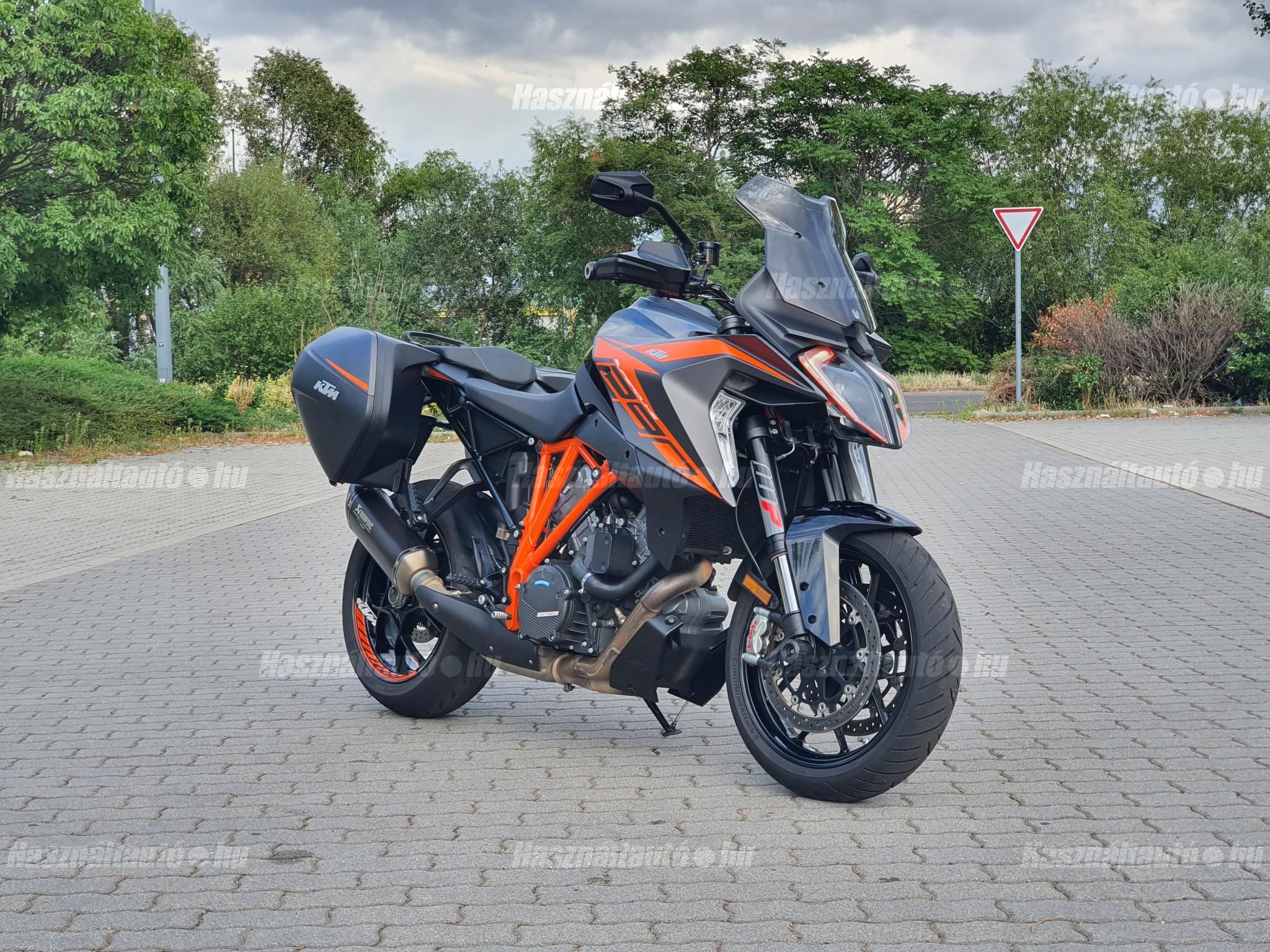 KTM 1290 SUPER DUKE GT 2020/9 - 1