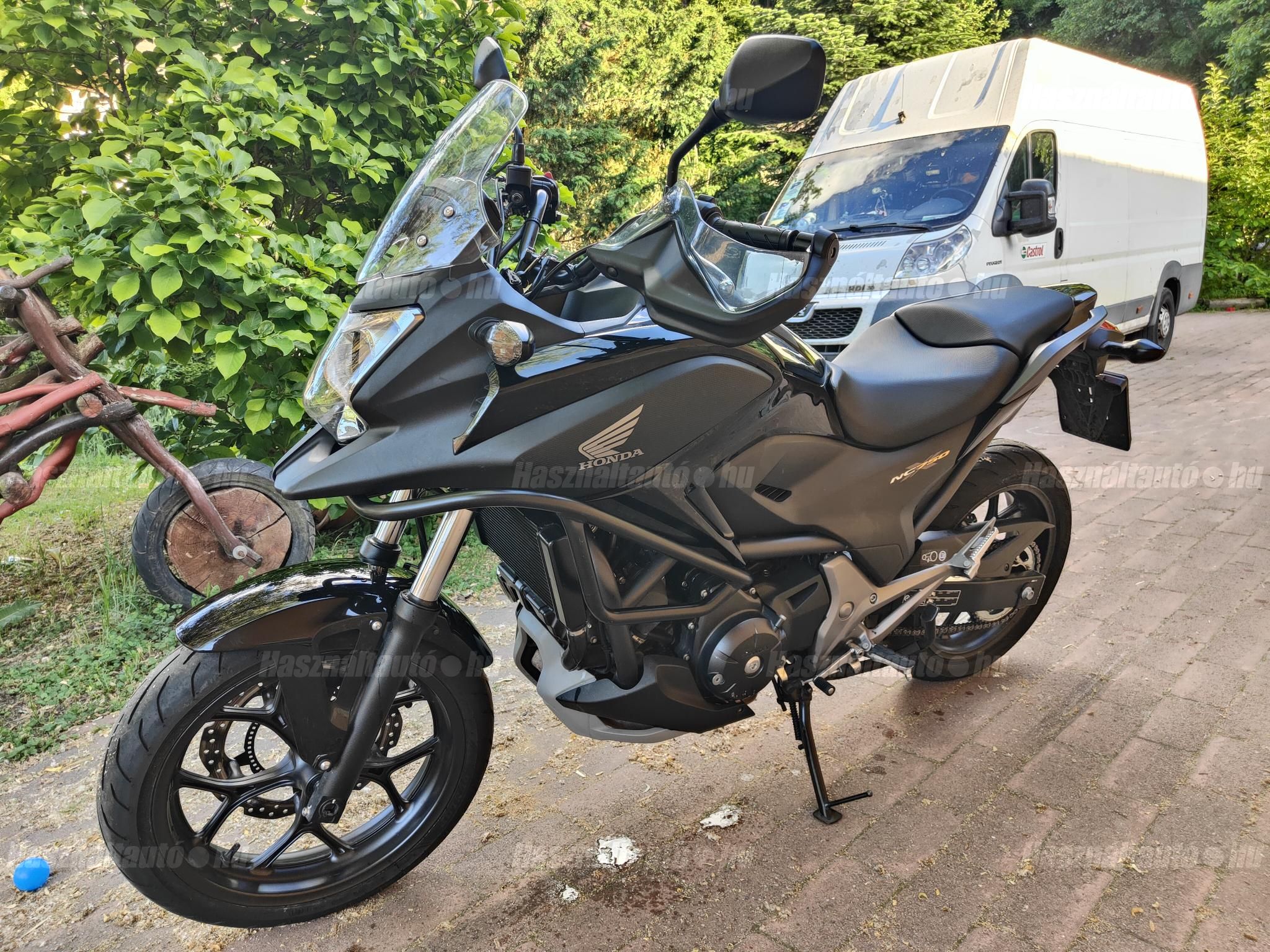 HONDA NC 750 X 2016/6 - 1