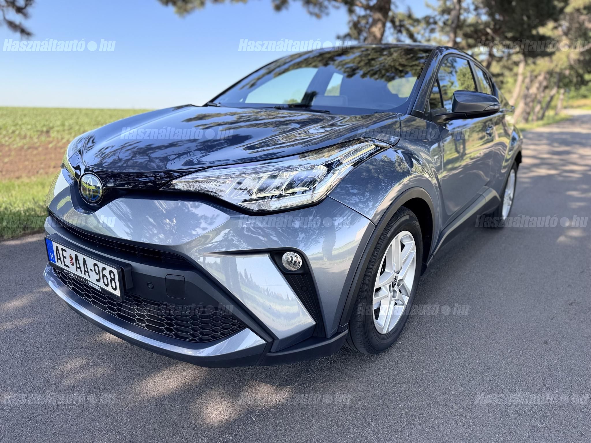 TOYOTA C-HR 2023/4 - 1