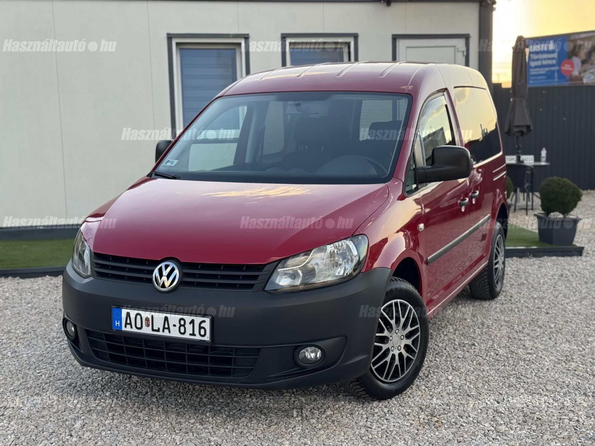 VOLKSWAGEN CADDY 2011/9 - 1