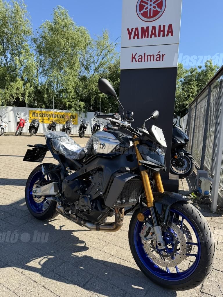 YAMAHA MT-09 2025/8 - 1