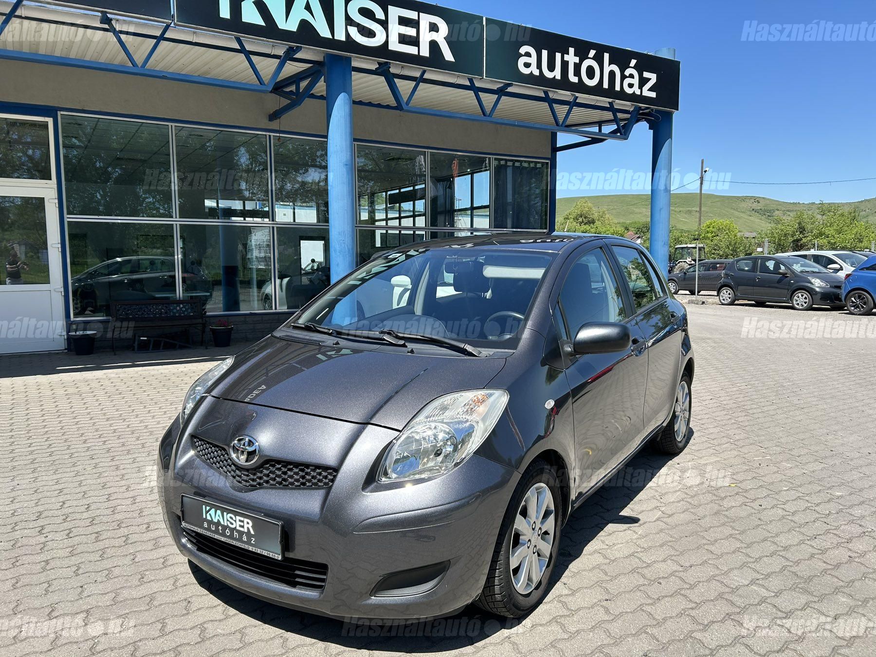 TOYOTA YARIS 2009/9 - 1