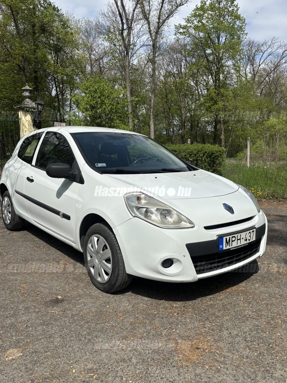RENAULT CLIO 2013/8 - 1