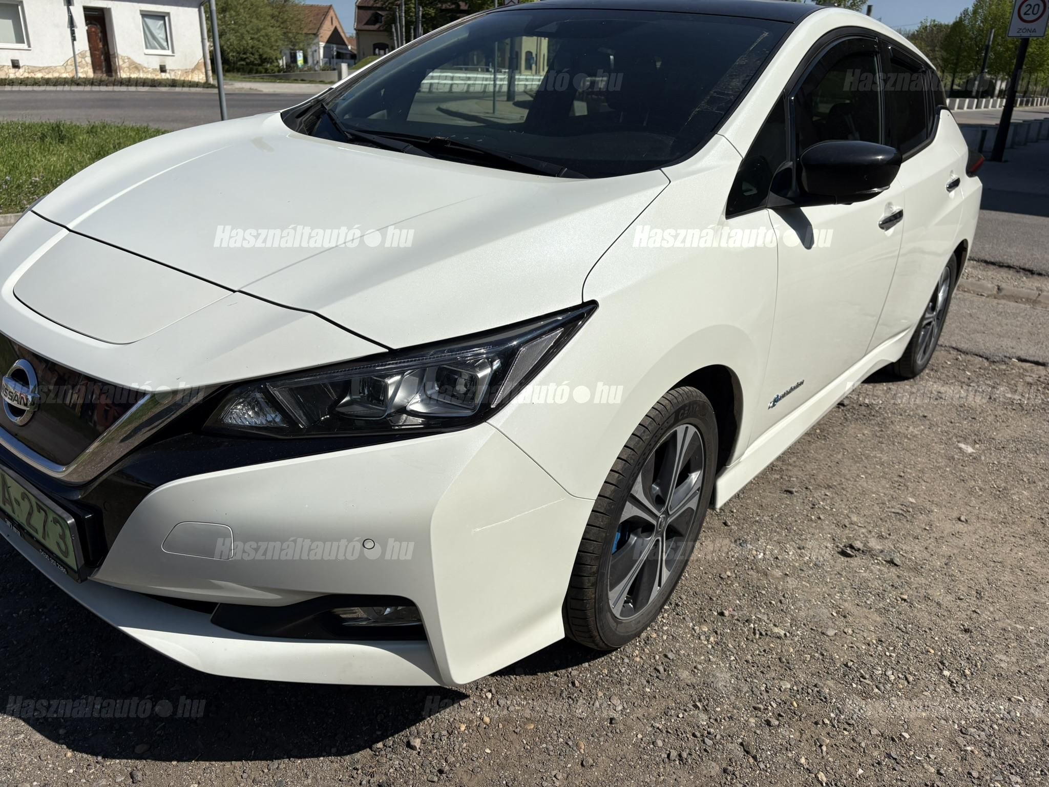 NISSAN LEAF 2018/8 - 1