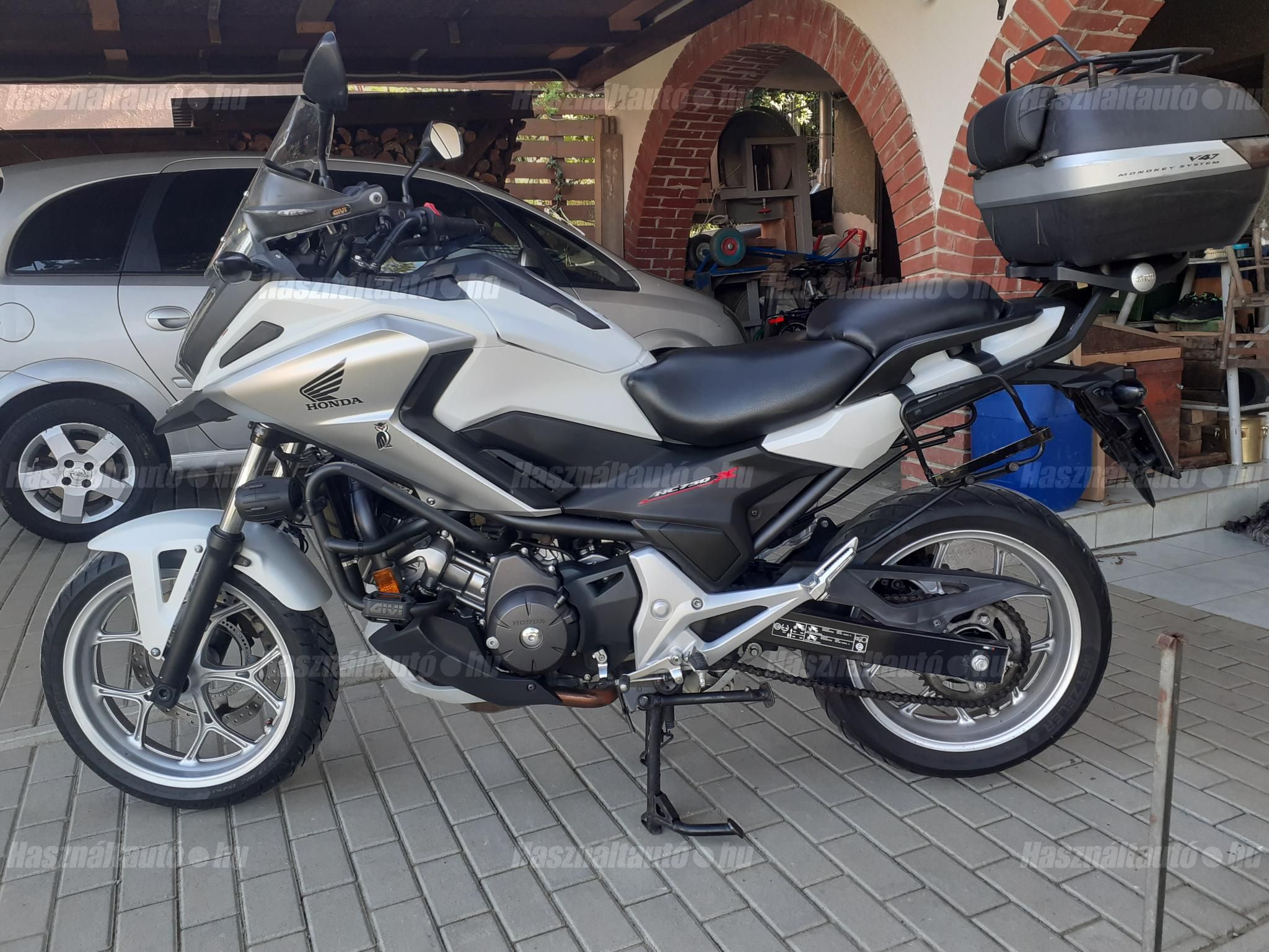 HONDA NC 750 X 2016/5 - 1