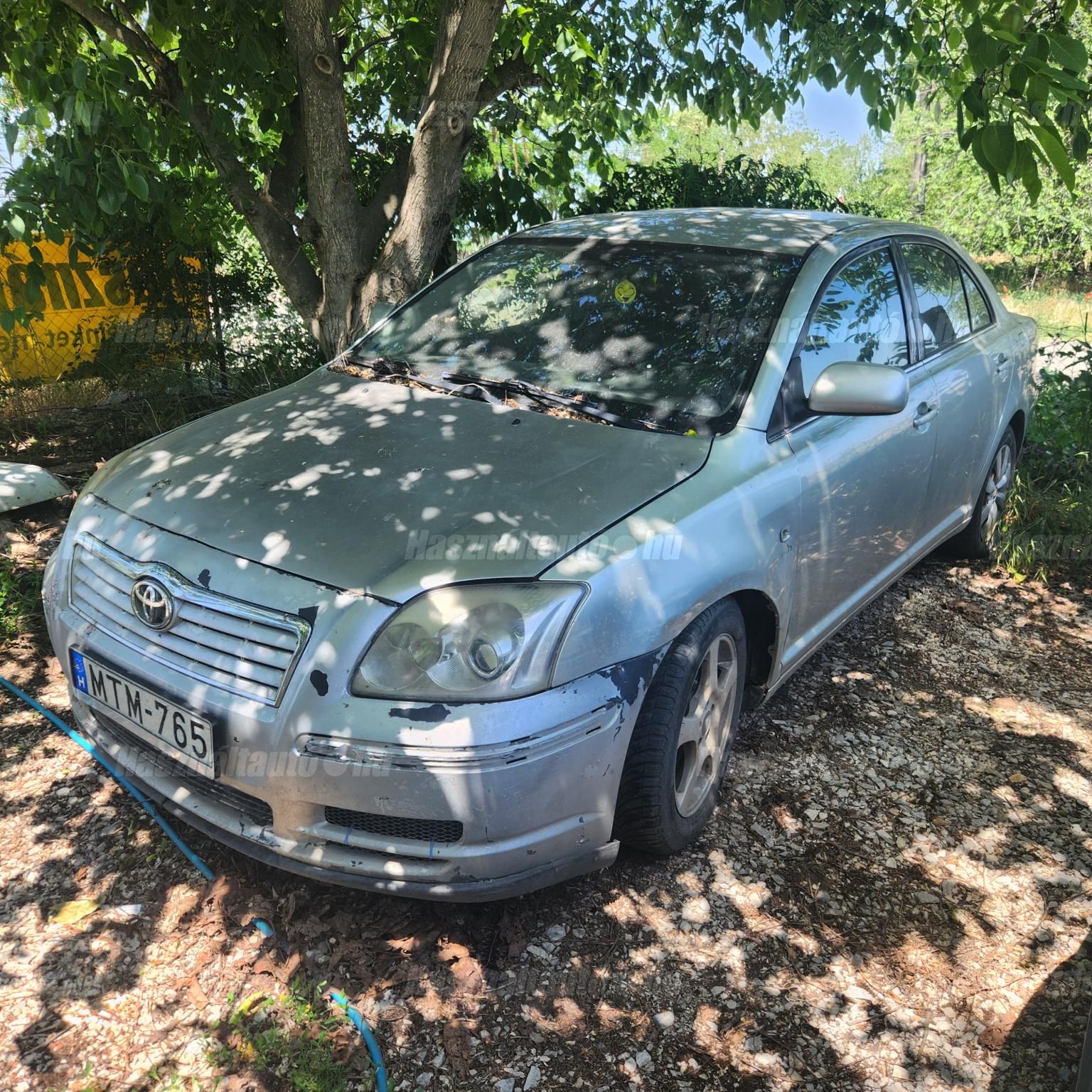 TOYOTA AVENSIS 2004 - 1