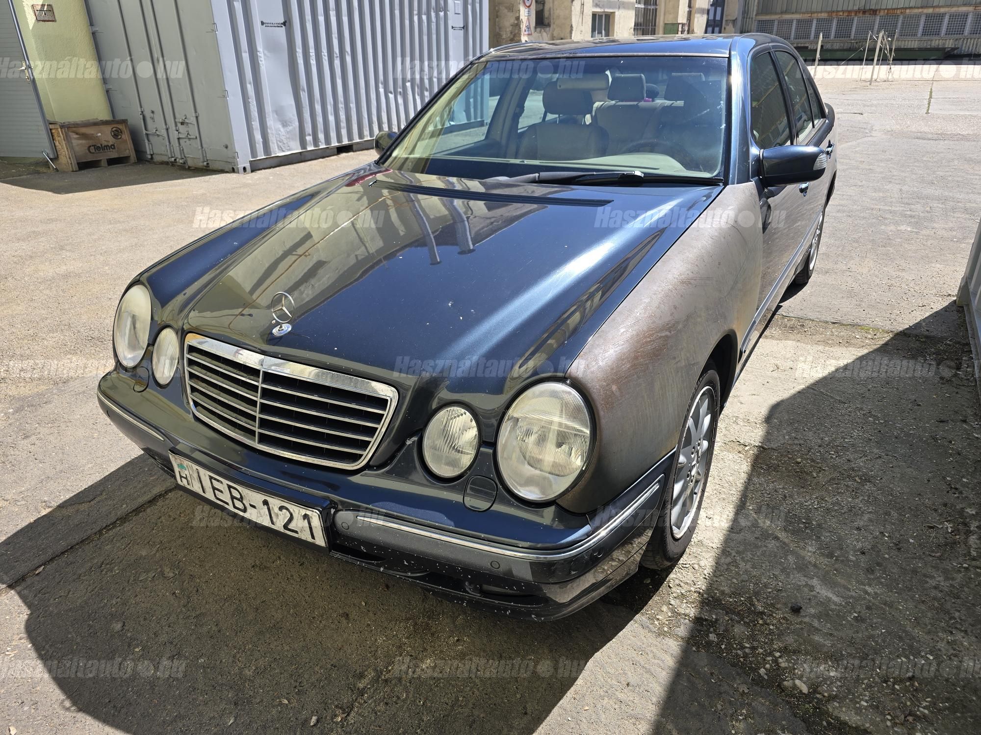 MERCEDES-BENZ E 200 2002/7 - 1