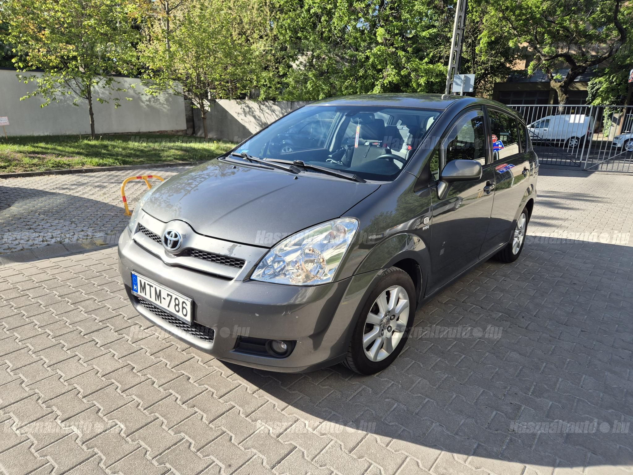 TOYOTA COROLLA VERSO 2005/5 - 1