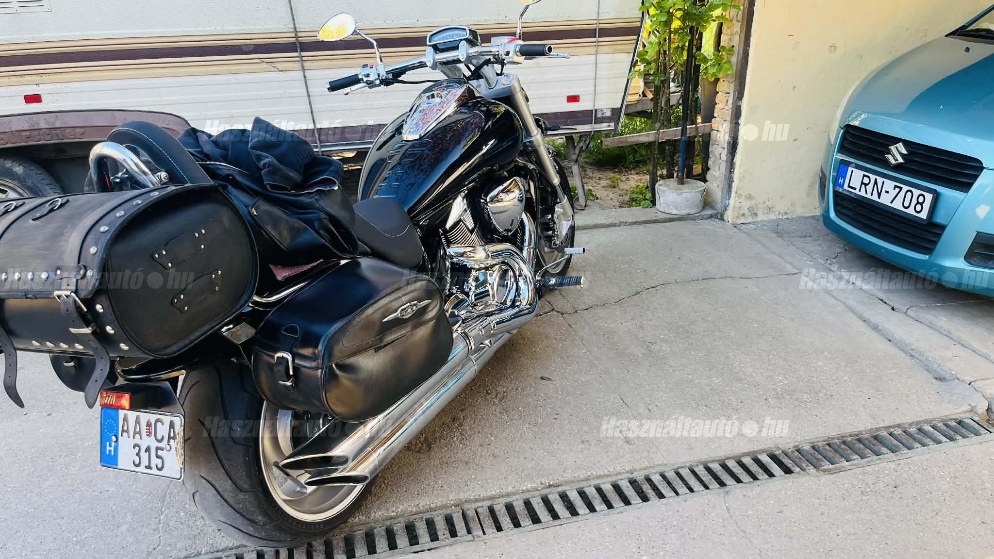 SUZUKI VZR 1800 2011 - 1