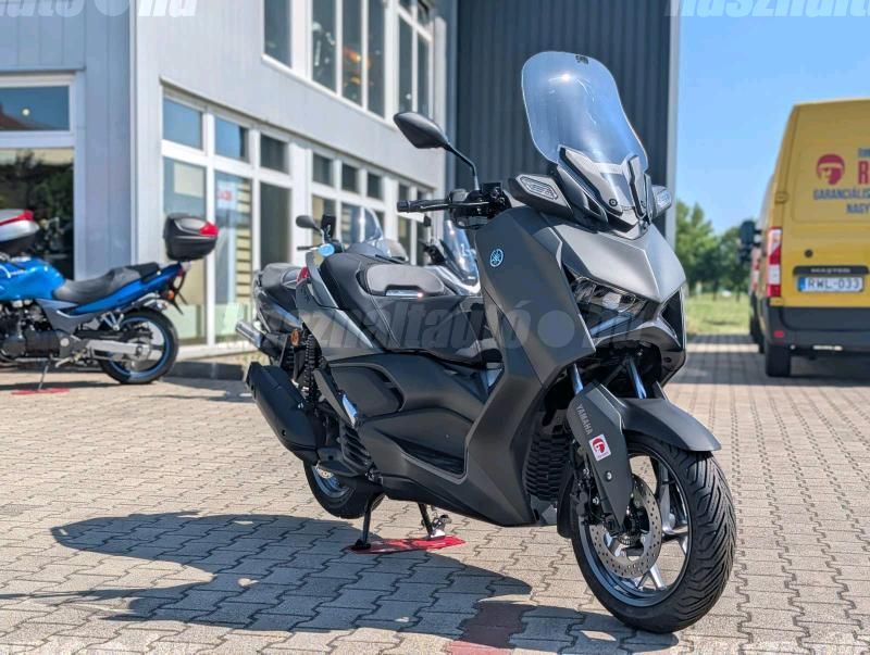 YAMAHA X-MAX 125 2026 - 1