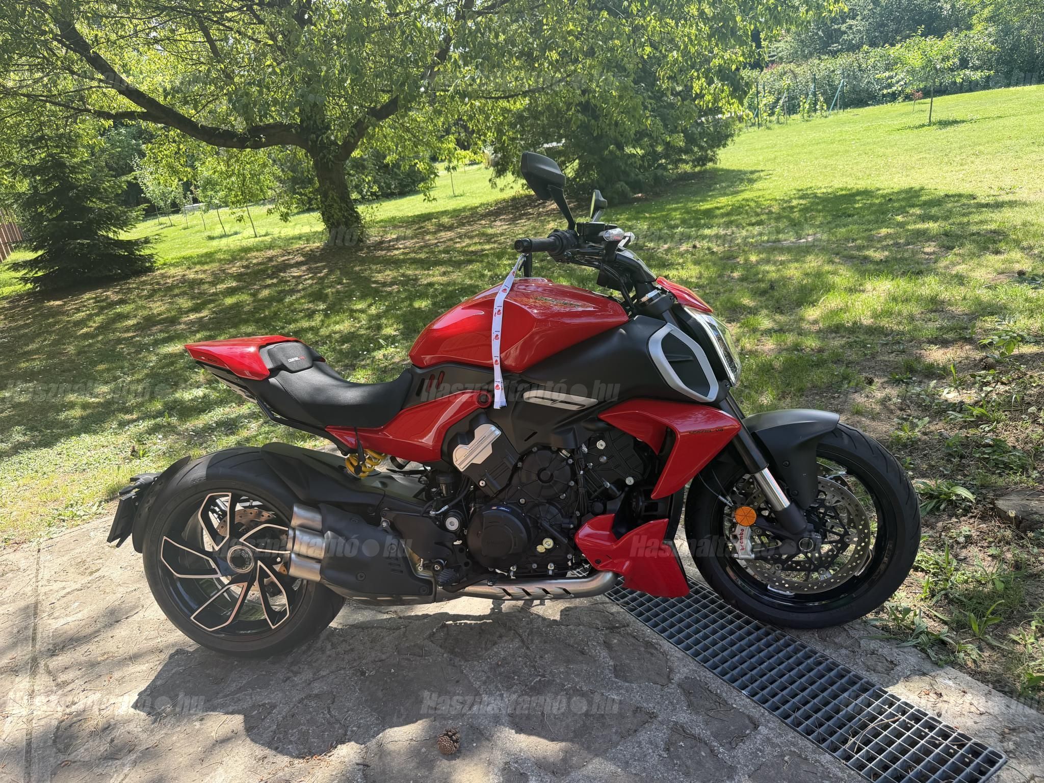 DUCATI DIAVEL 2023/5 - 1