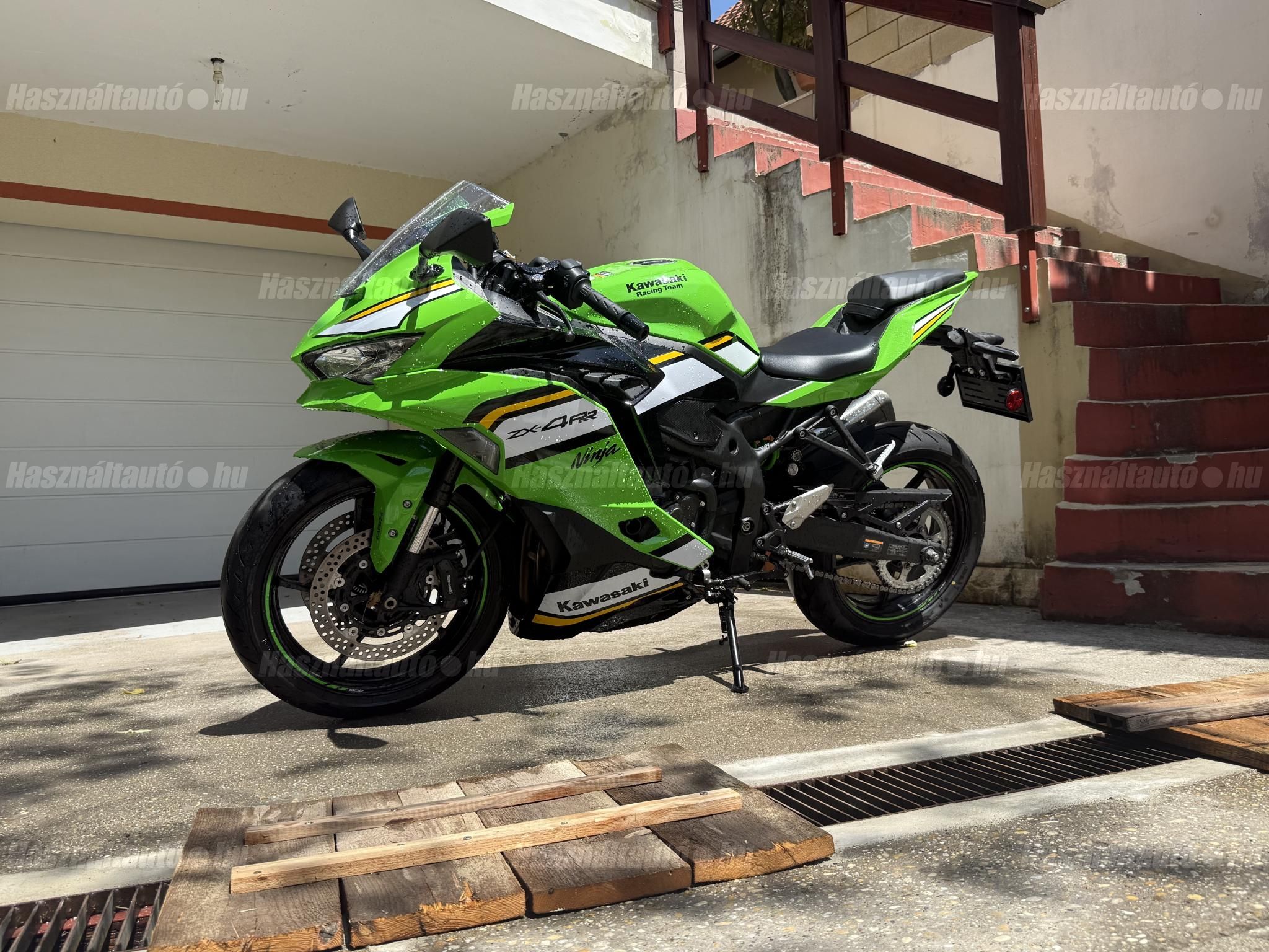 KAWASAKI ZX-4R (NINJA) 2025/7 - 1