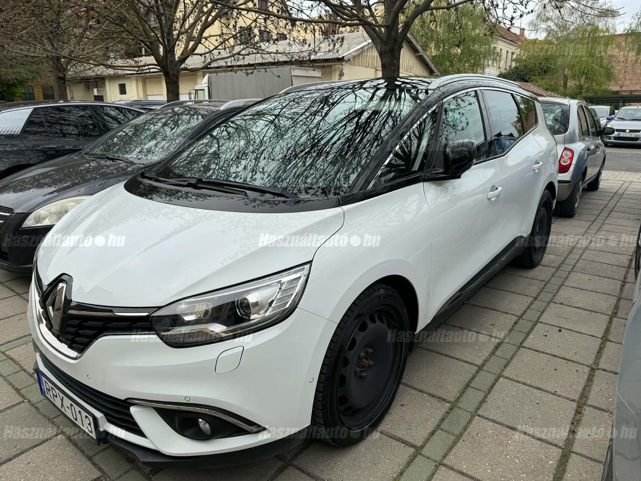 RENAULT GRAND SCENIC 2019/8 - 1