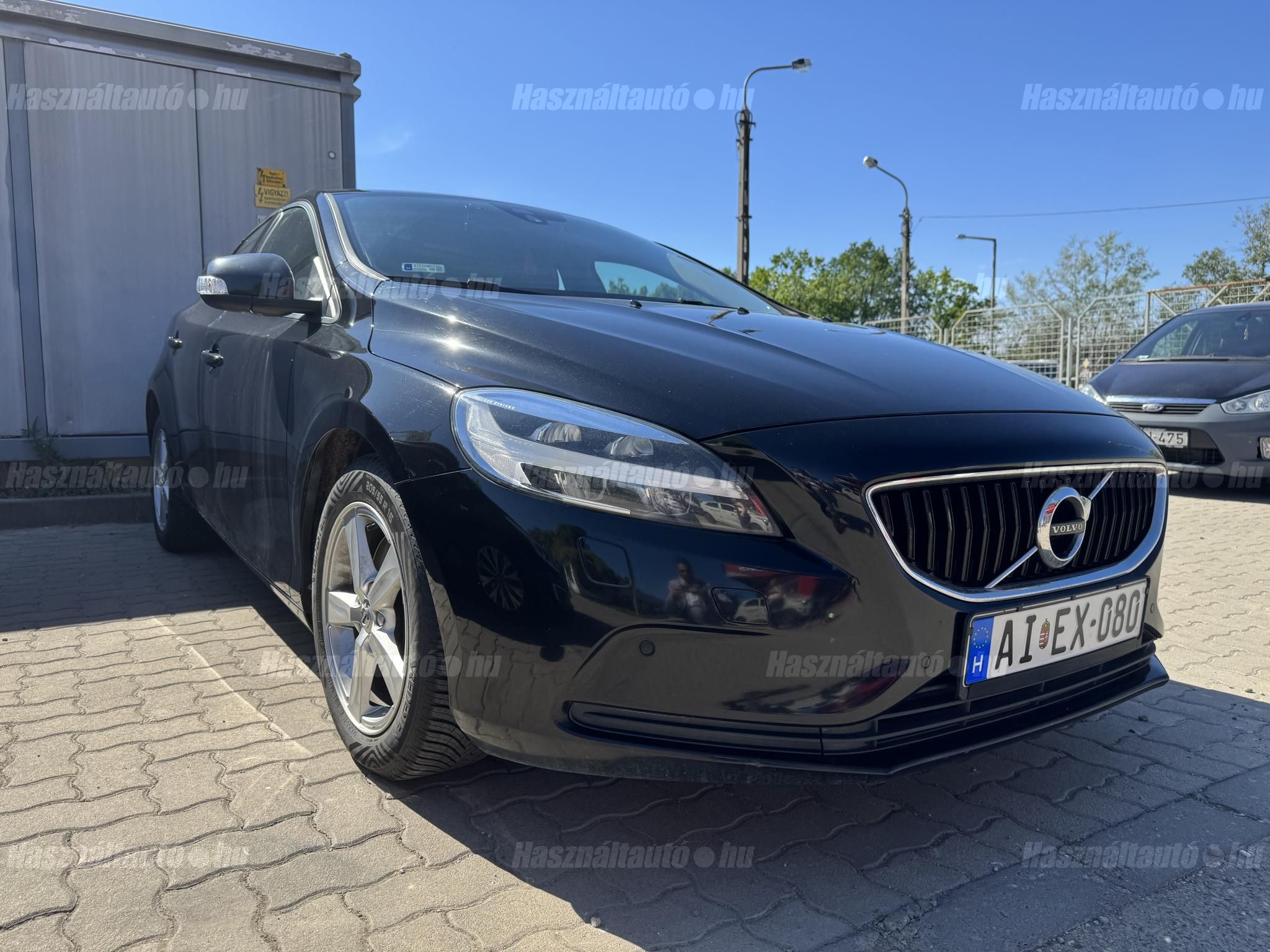 VOLVO V40 2018/5 - 1
