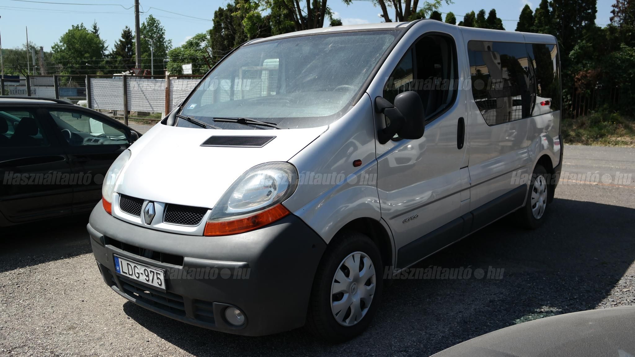RENAULT TRAFIC 2005 - 1