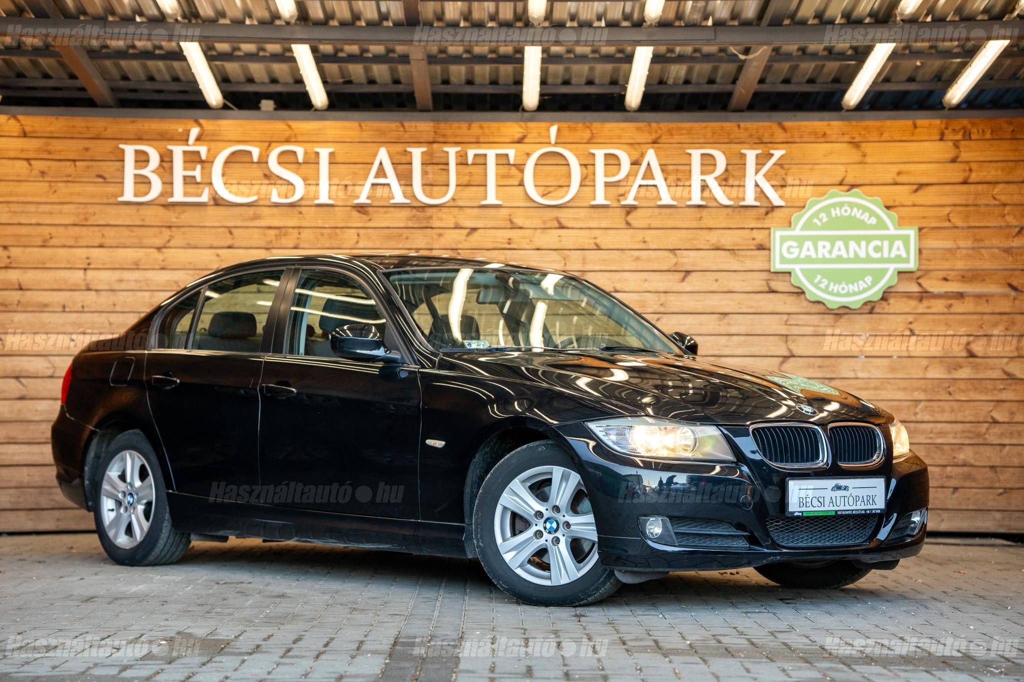 BMW 318 2011/8 - 1