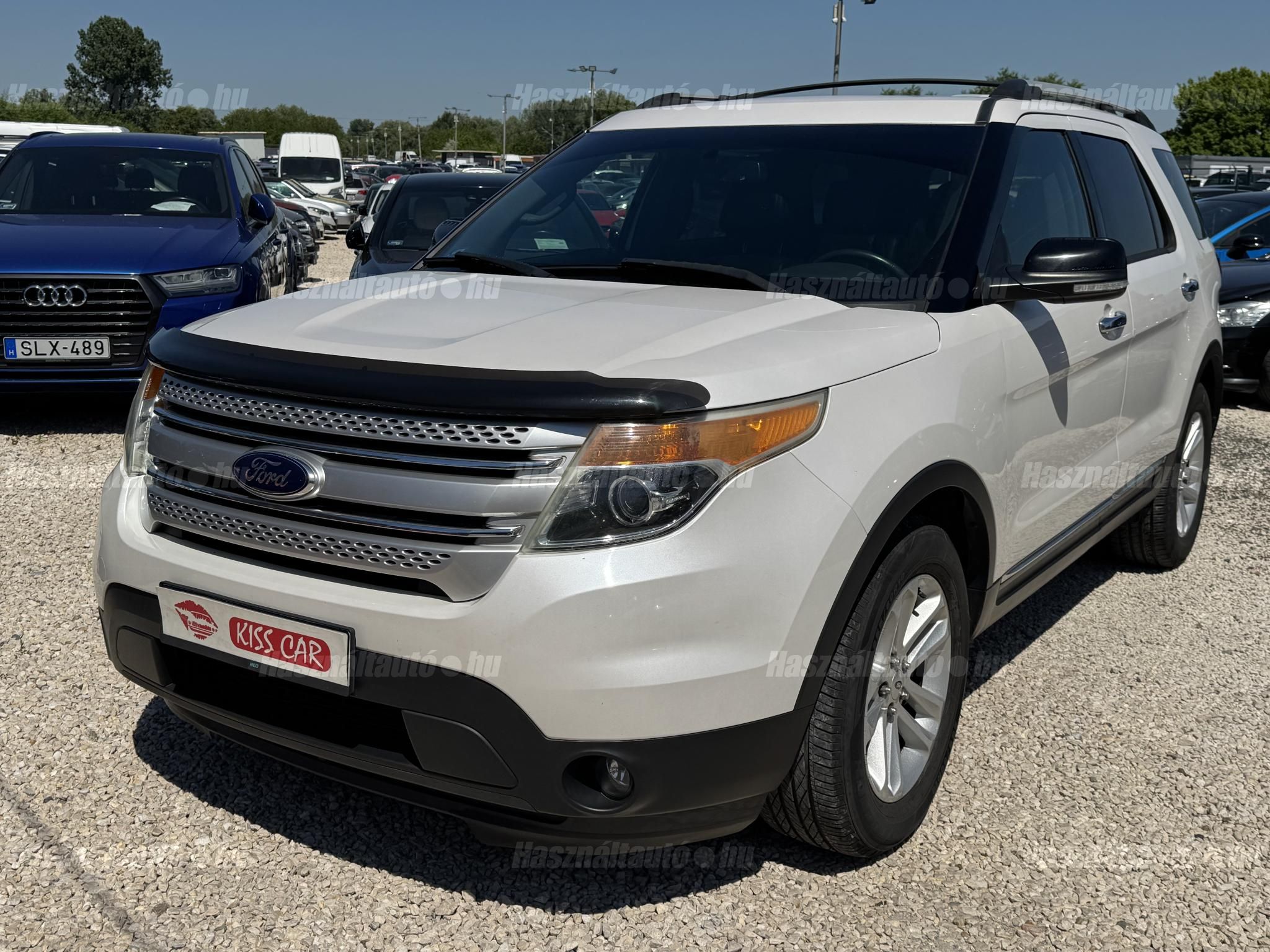 FORD EXPLORER 2013/8 - 1
