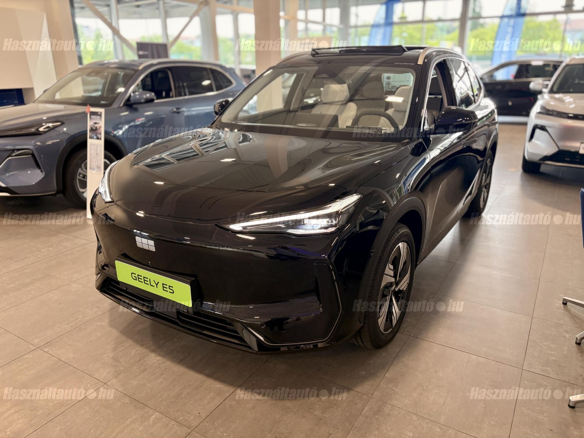 GEELY E5 2026 - 1