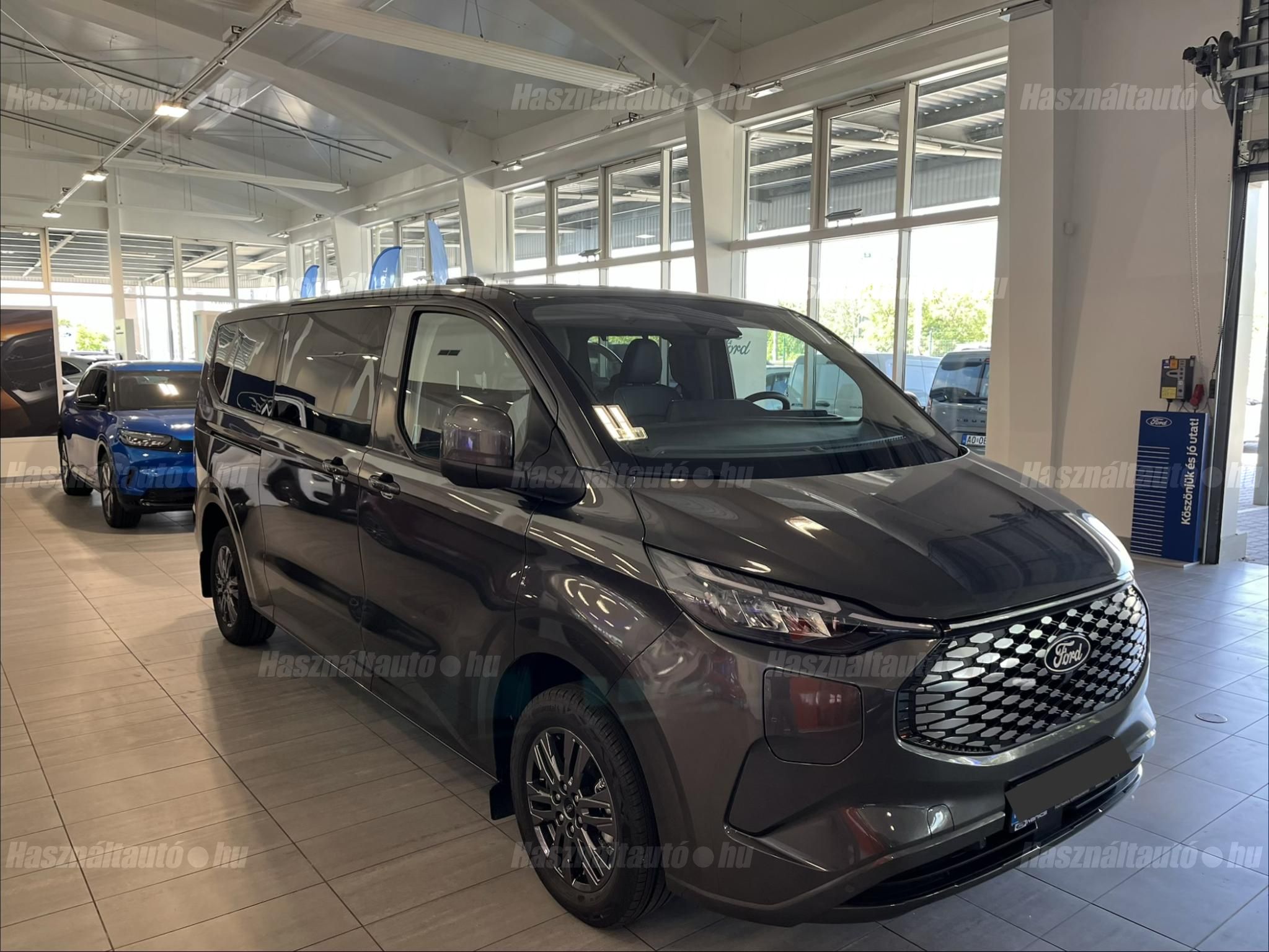 FORD TOURNEO 2025 - 1