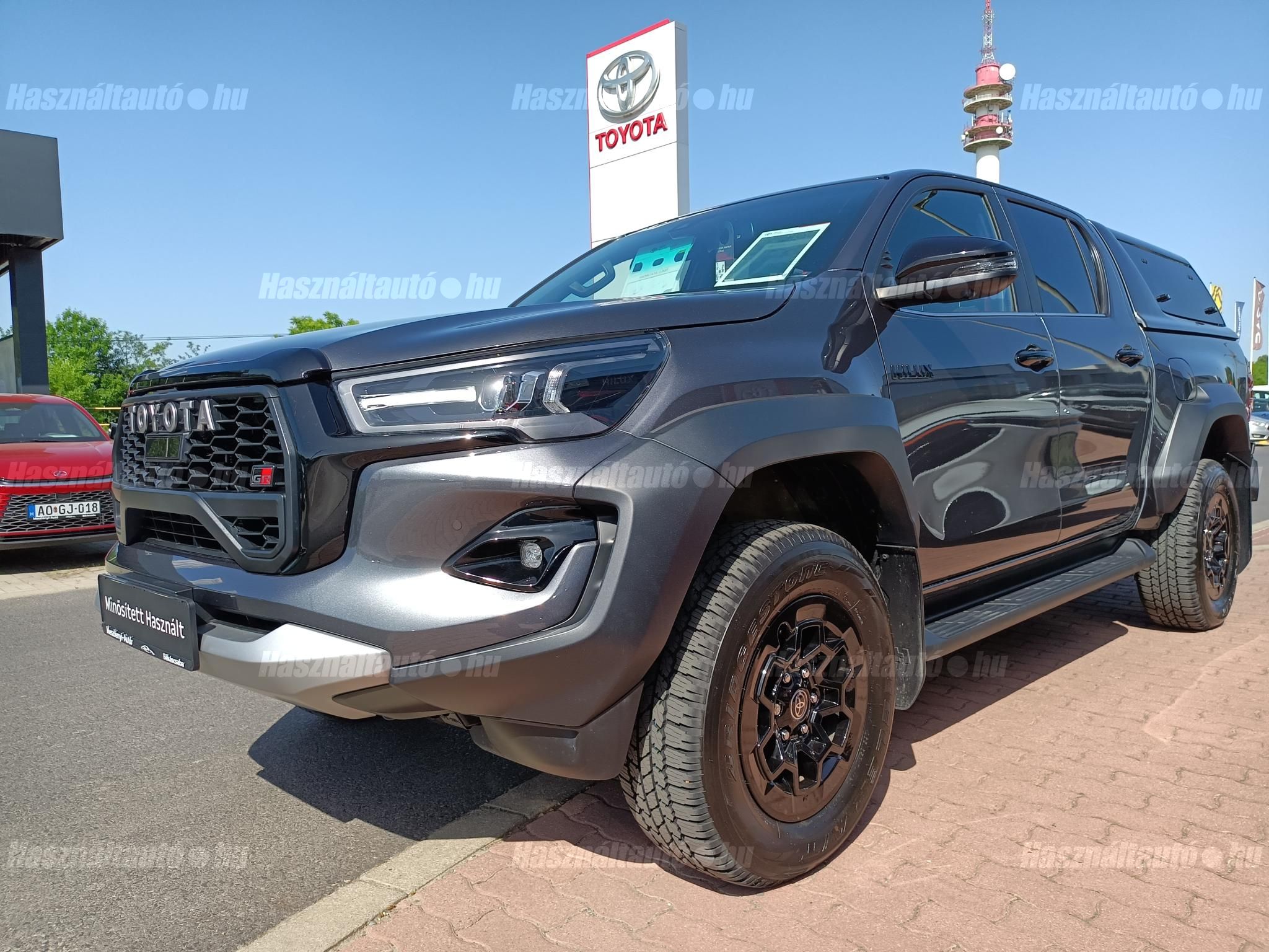 TOYOTA HILUX 2025/11 - 1
