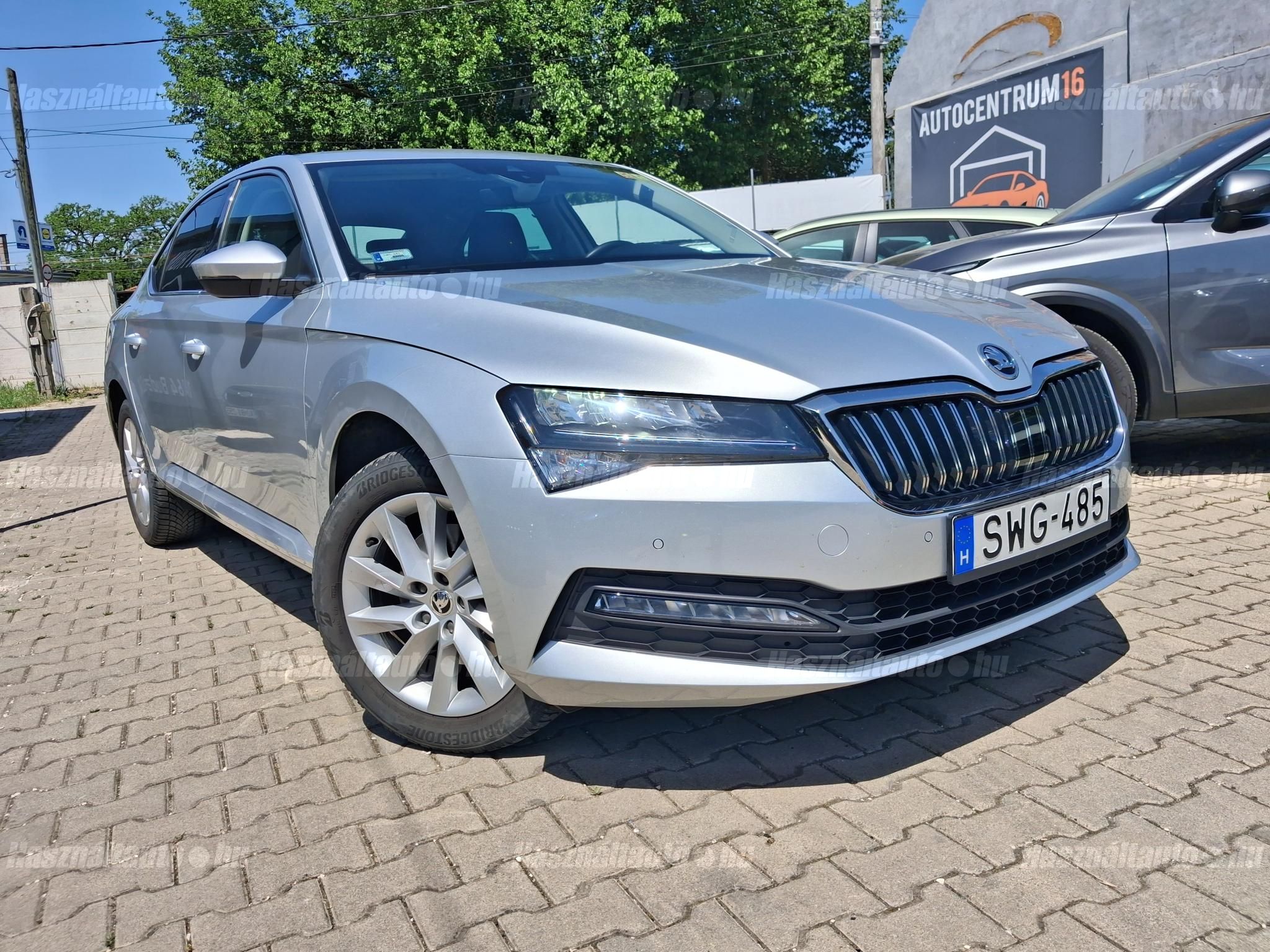 SKODA SUPERB 2021/8 - 1