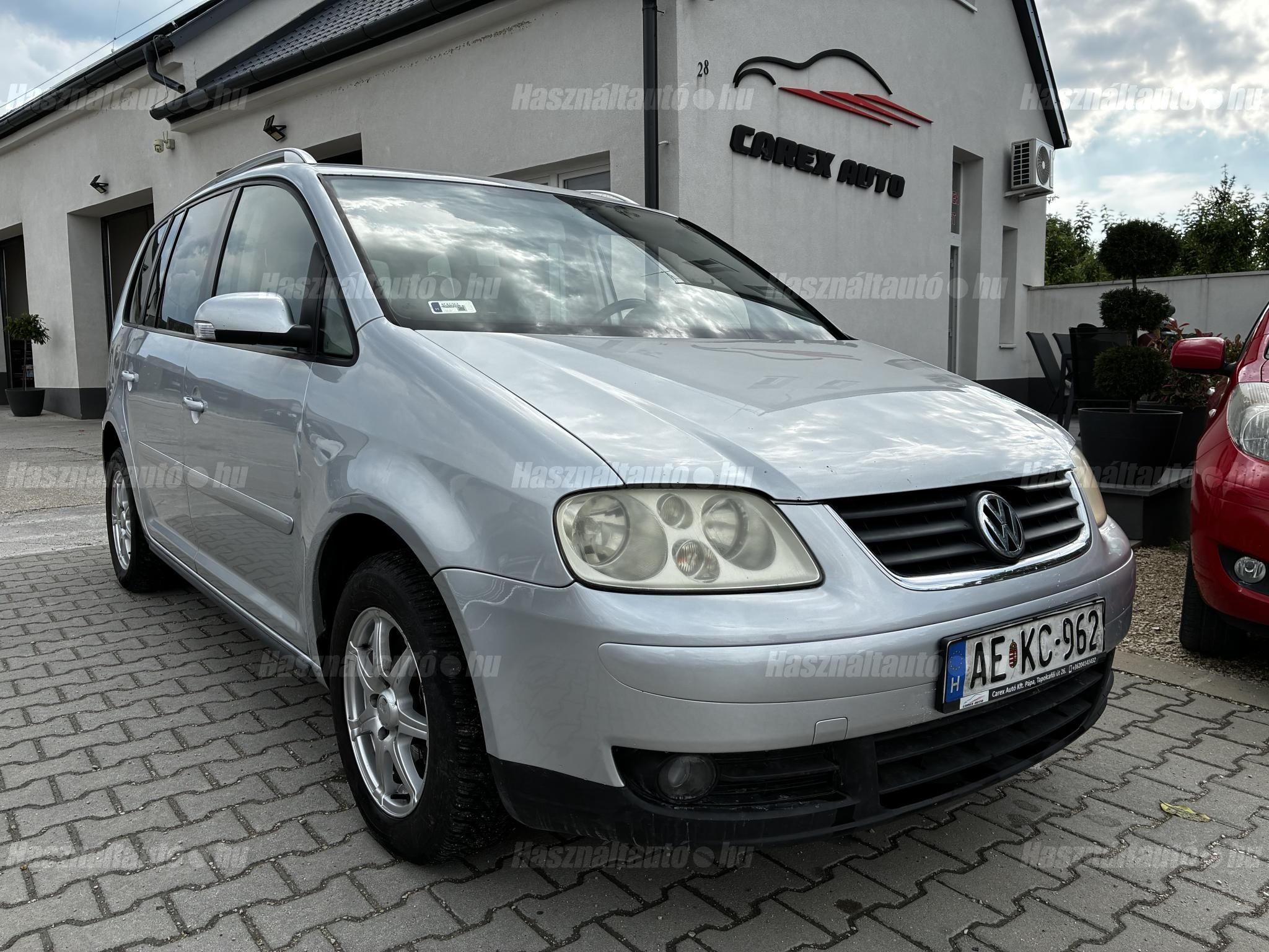 VOLKSWAGEN TOURAN 2004/3 - 1