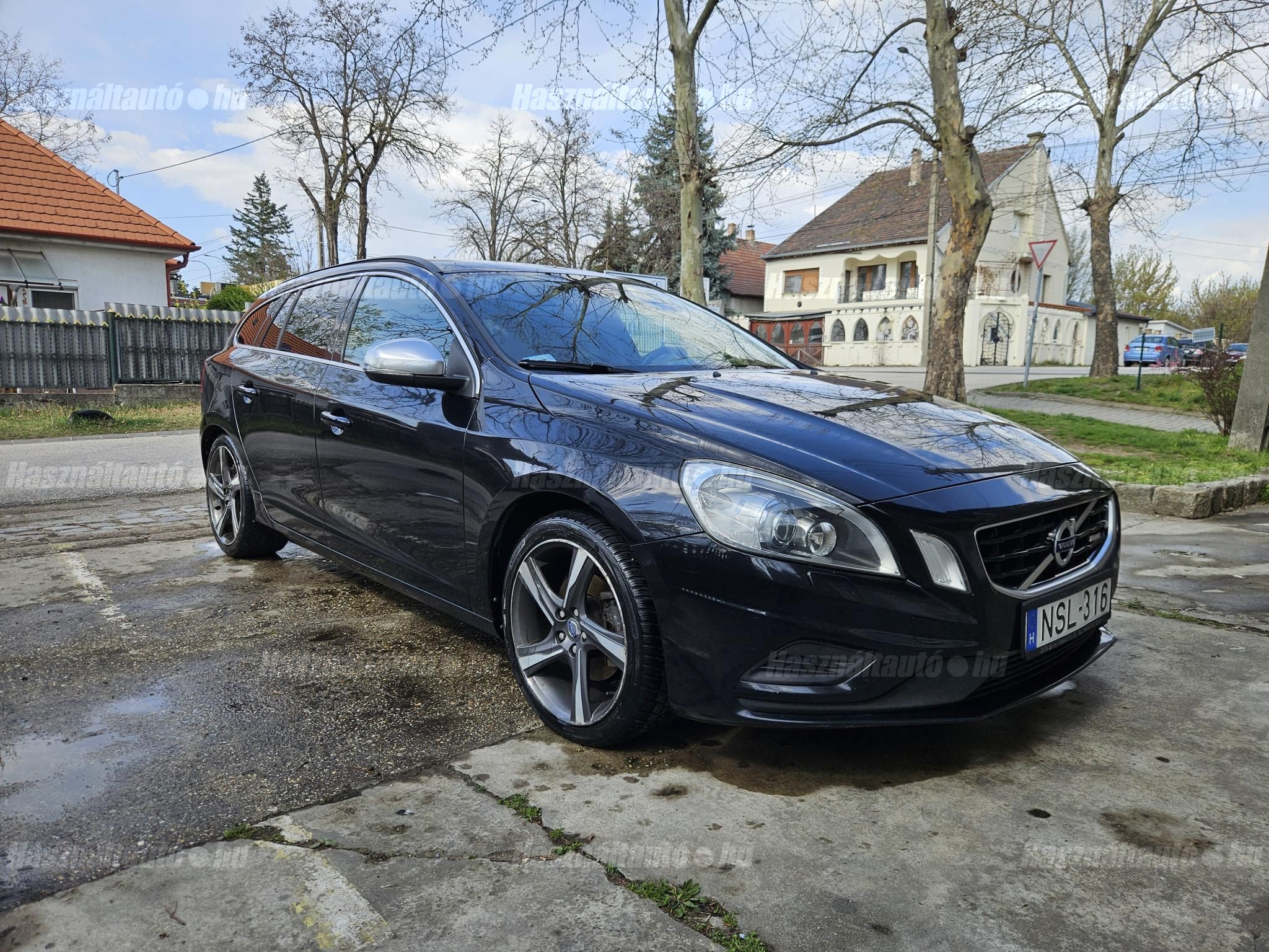 VOLVO V60 2011/8 - 1