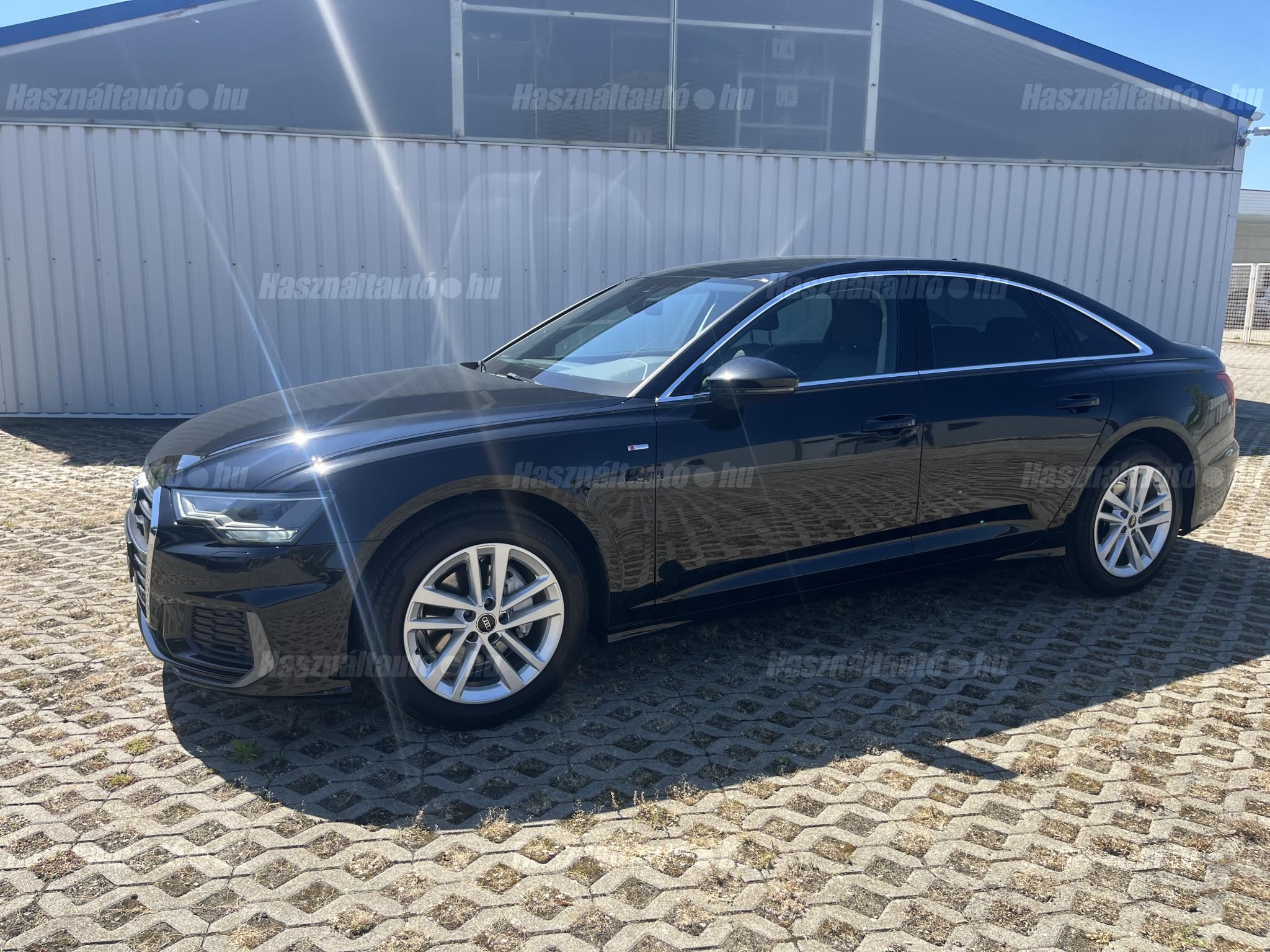 AUDI A6 2022/10 - 1