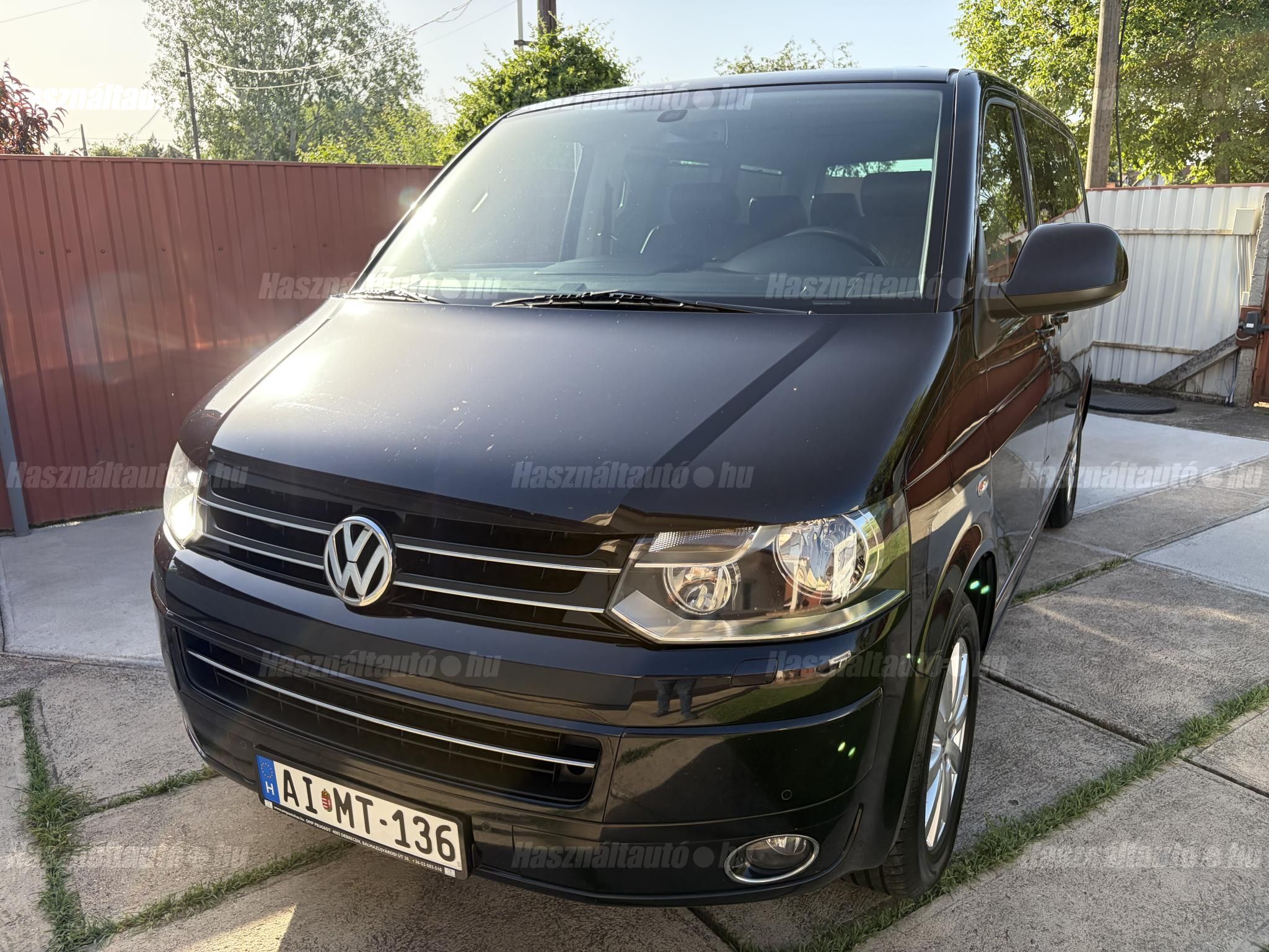 VOLKSWAGEN MULTIVAN 2011/4 - 1