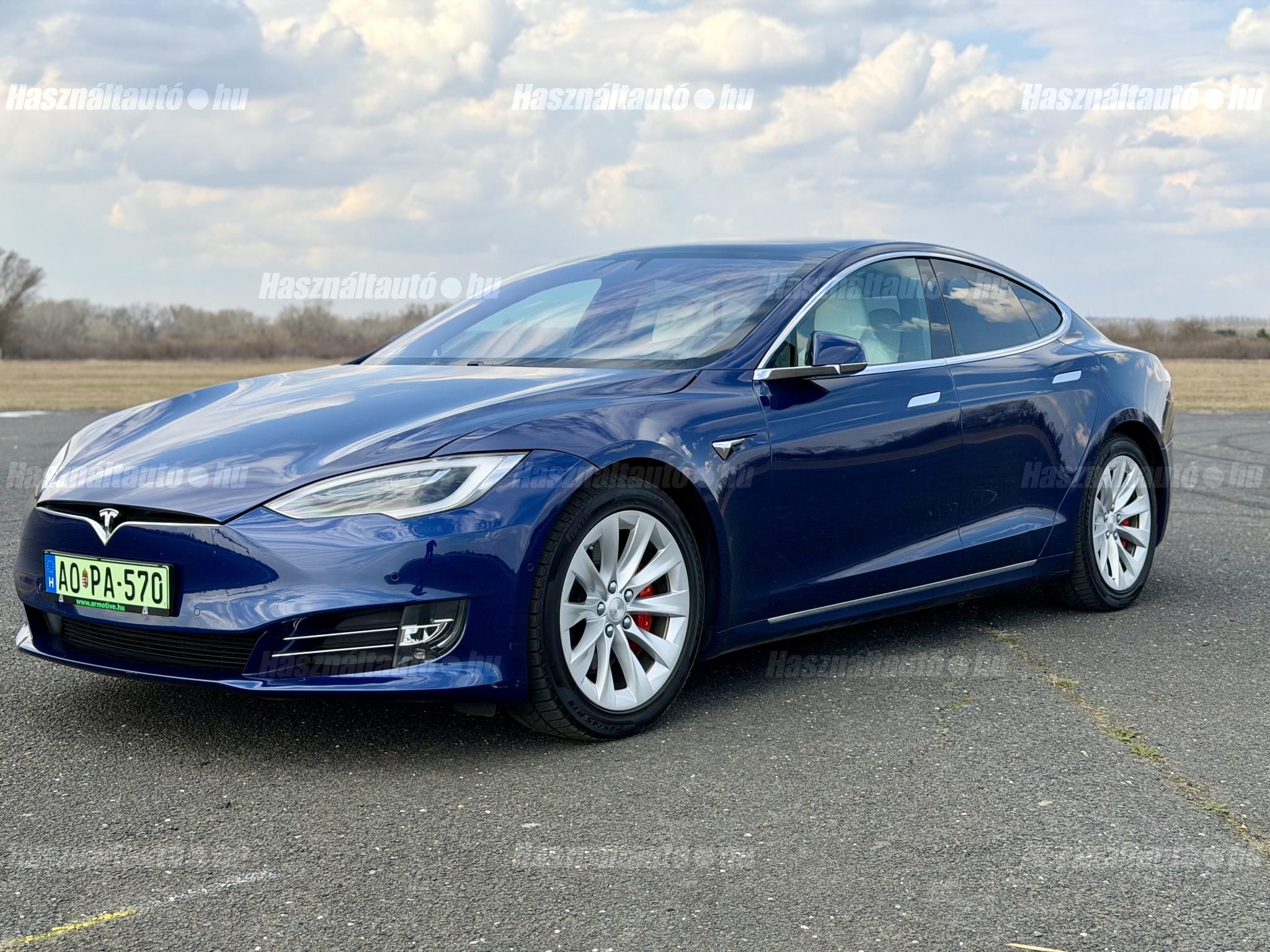TESLA MODEL S 2019/12 - 1