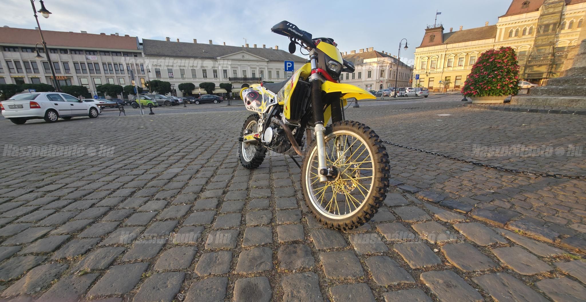 SUZUKI DR-Z 400 2001/4 - 1