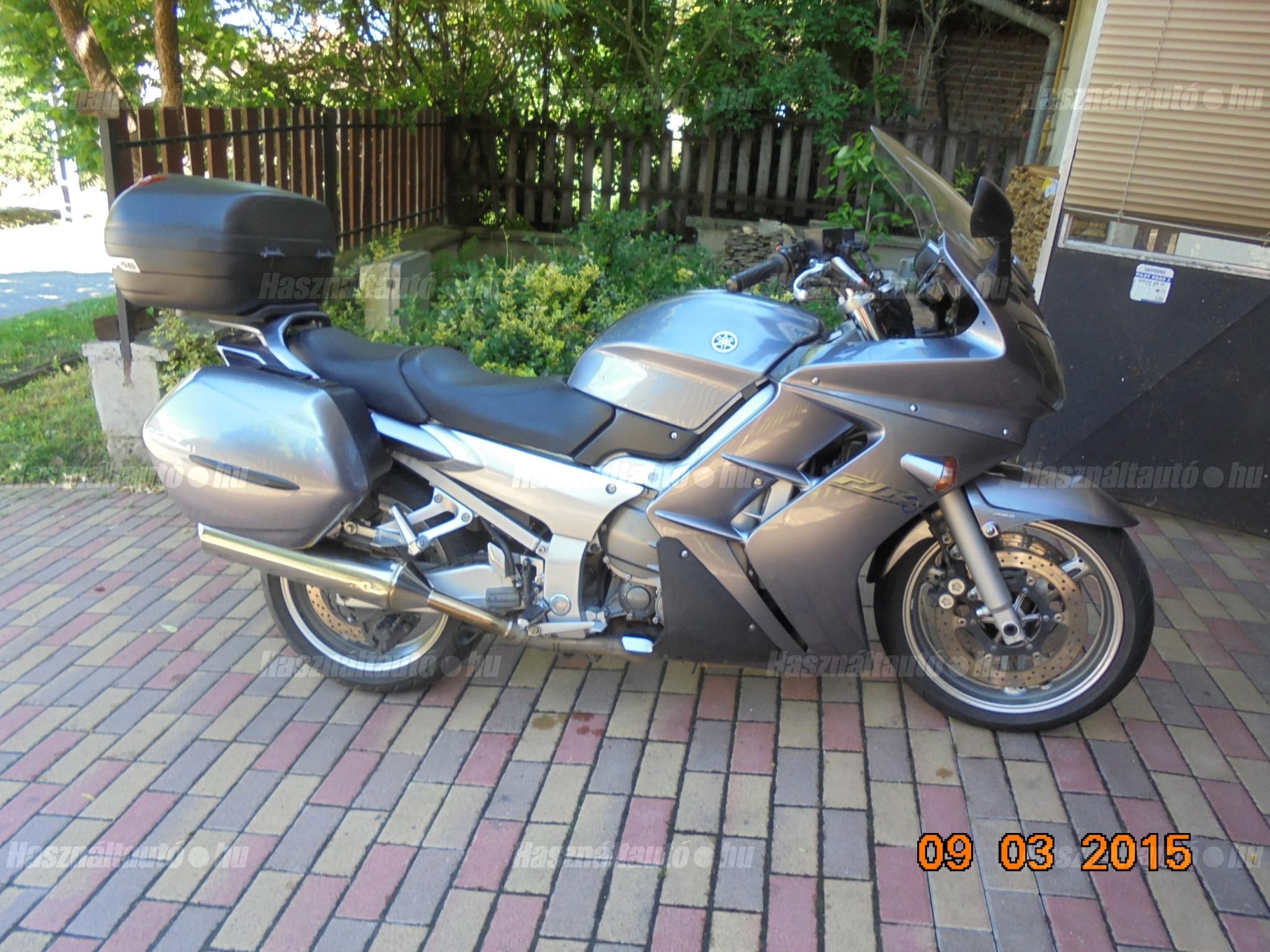 YAMAHA FJR 1300 A 2004/6 - 1