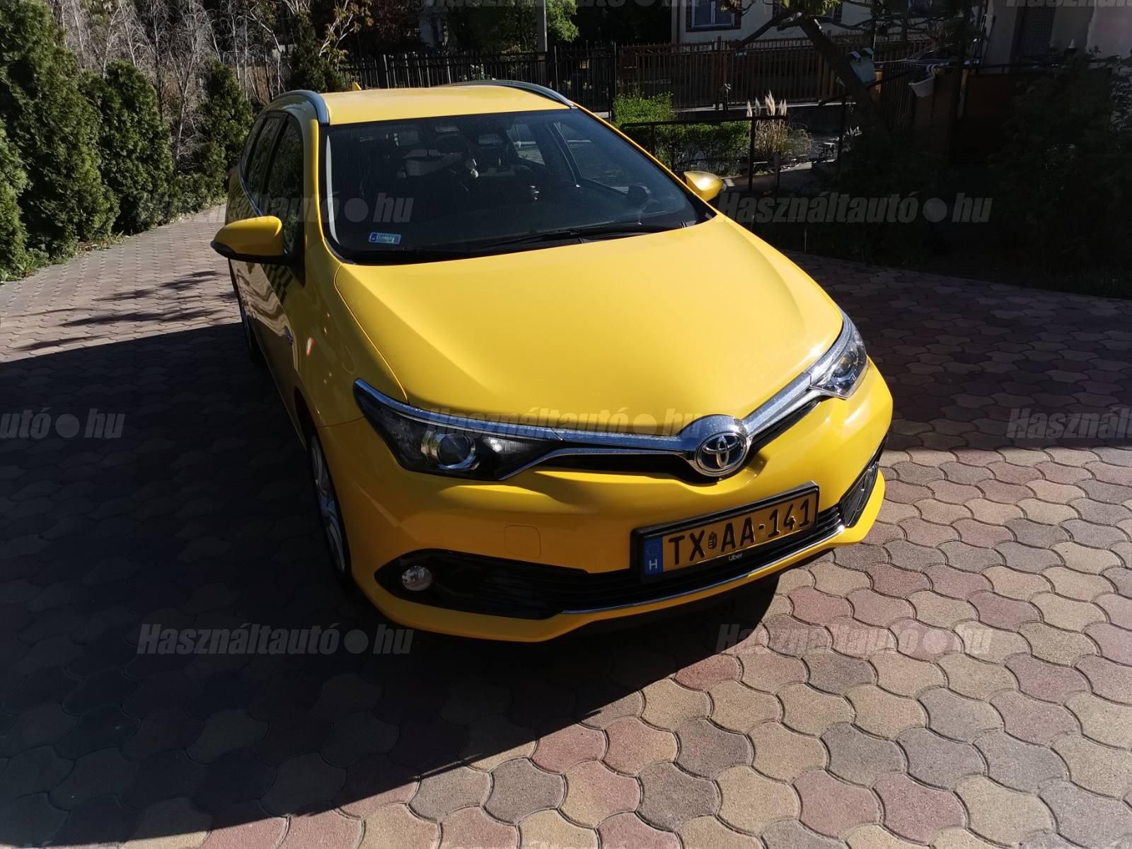 TOYOTA AURIS 2017/10 - 1