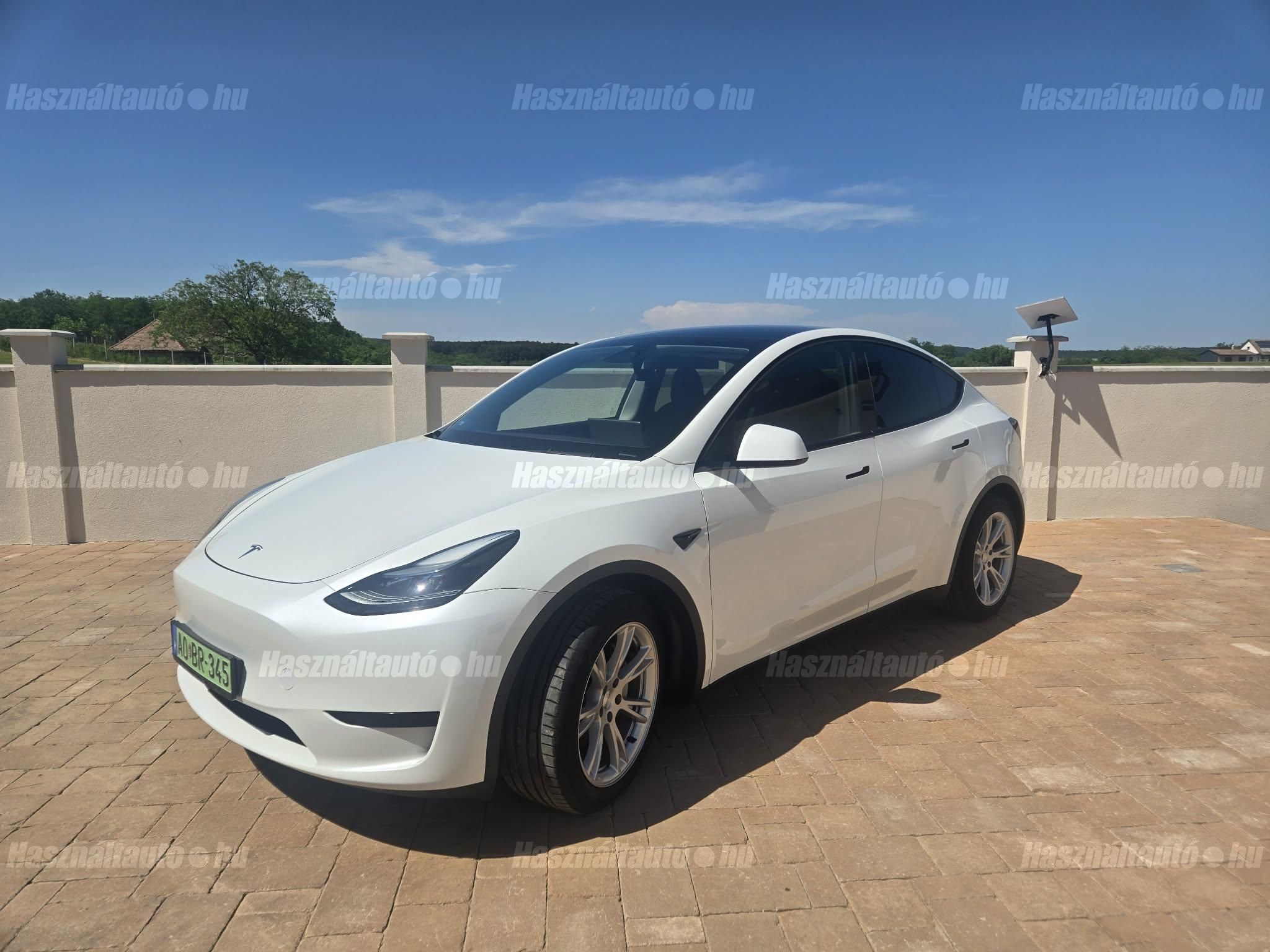 TESLA MODEL Y 2023/9 - 1