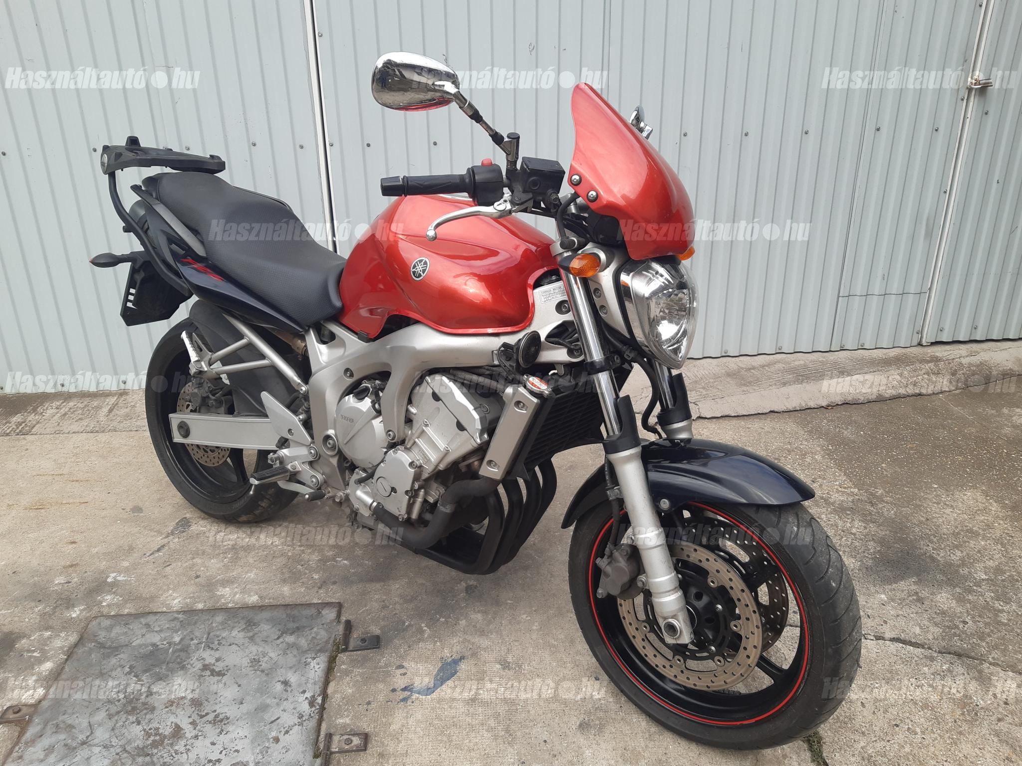 YAMAHA FZ6-N 2004/5 - 1