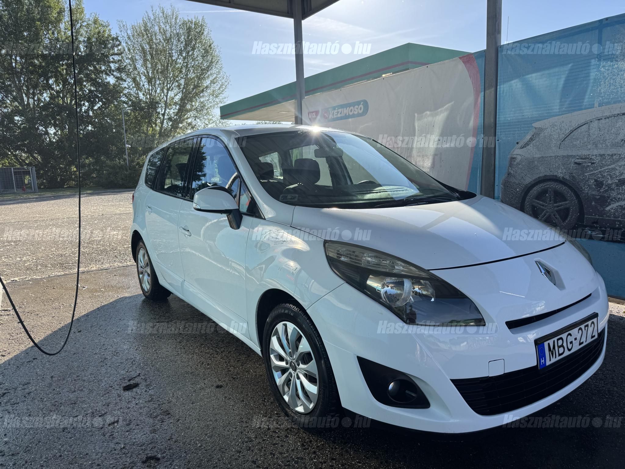 RENAULT GRAND SCENIC 2010/3 - 1