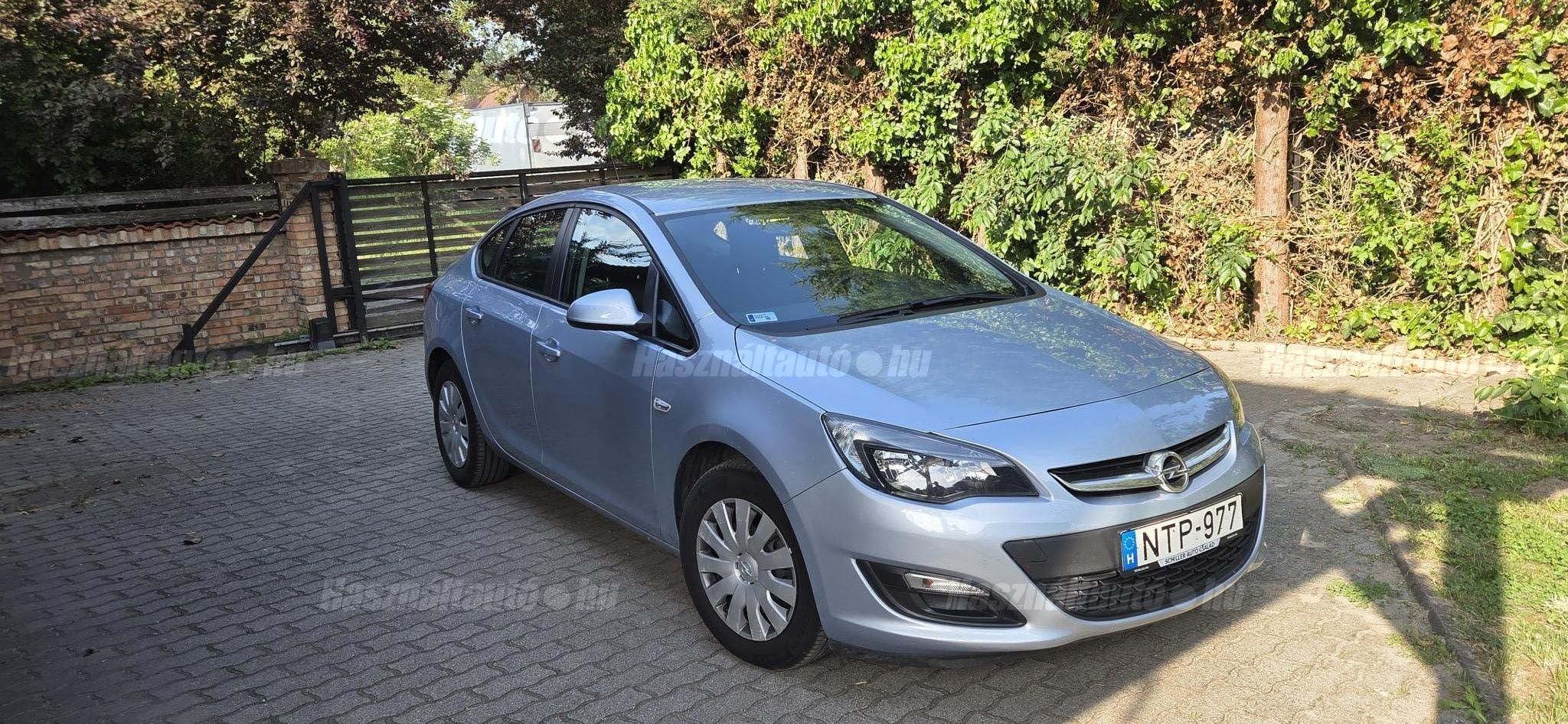 OPEL ASTRA J 2016/7 - 1