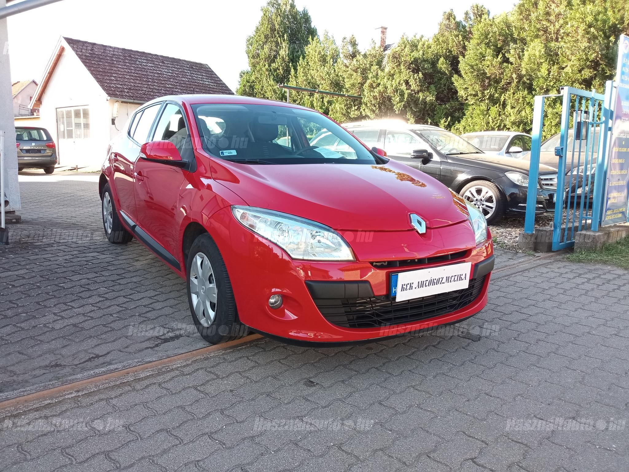 RENAULT MEGANE 2009/3 - 1