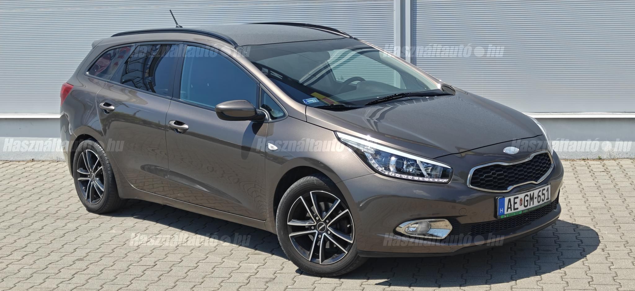 KIA CEE'D 2014/11 - 1