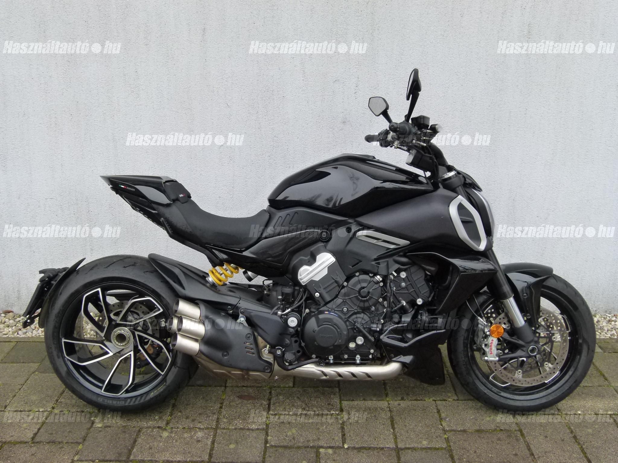 DUCATI DIAVEL 2023/2 - 1