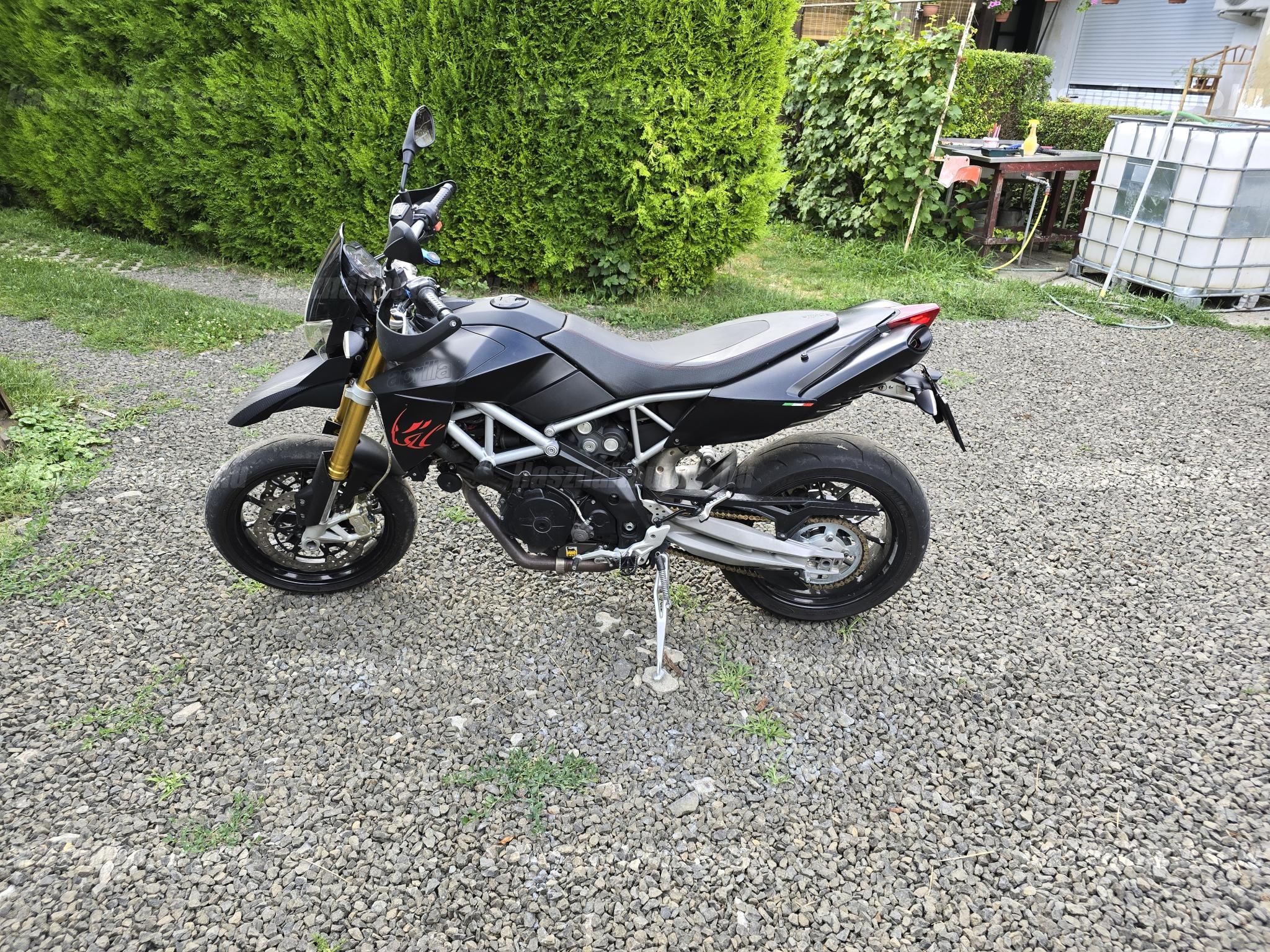 APRILIA DORSODURO 2011/2 - 1