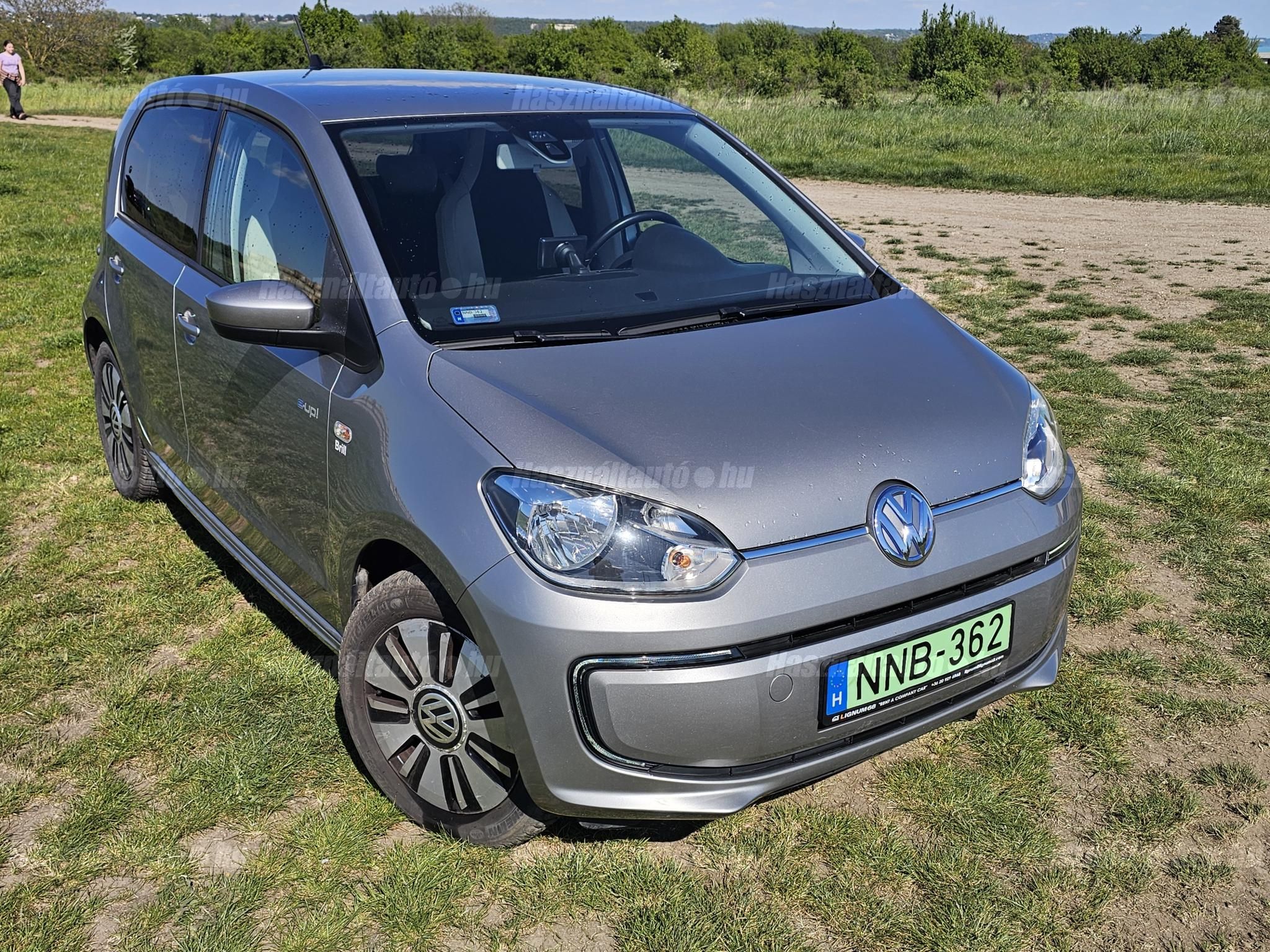 VOLKSWAGEN UP 2016/11 - 1