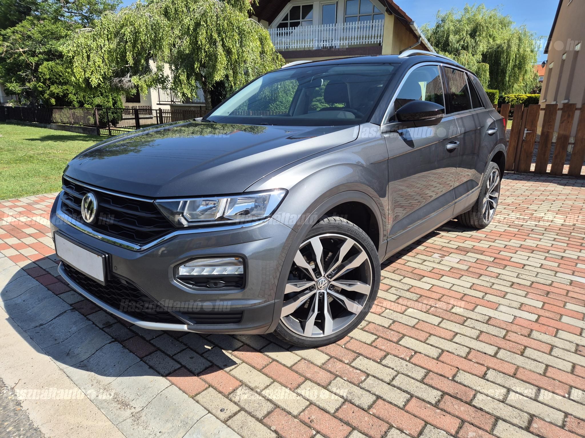 VOLKSWAGEN T-ROC 2019/6 - 1