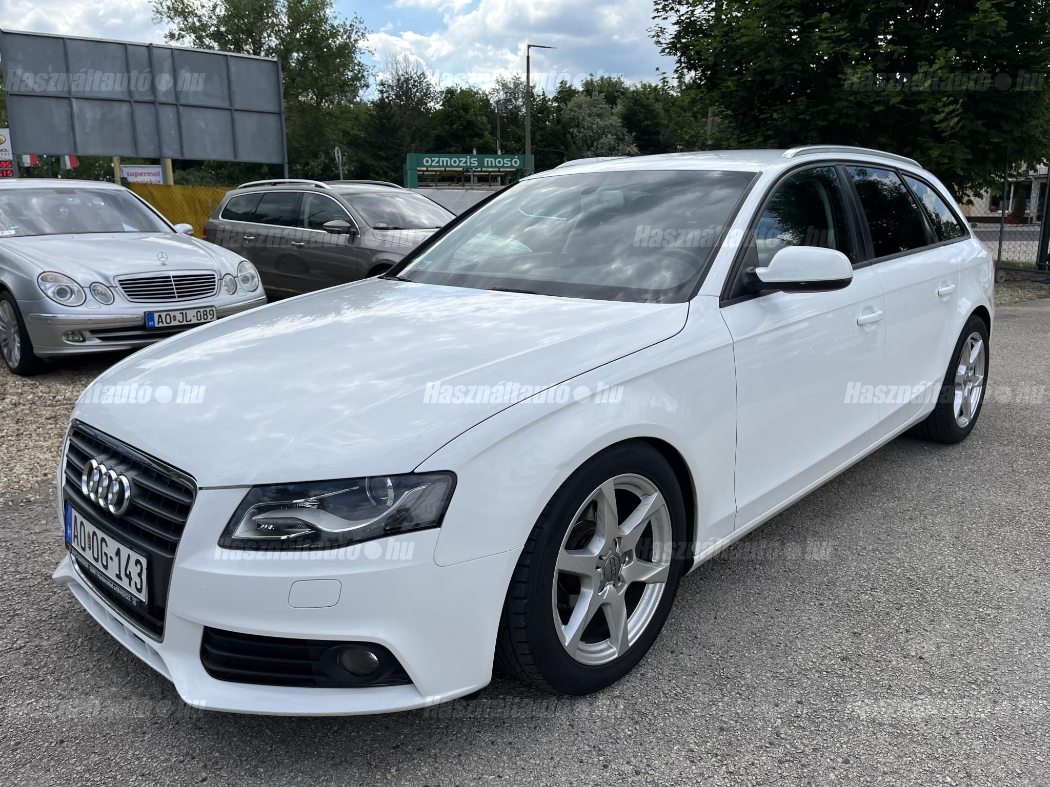 AUDI A4 2012/5 - 1