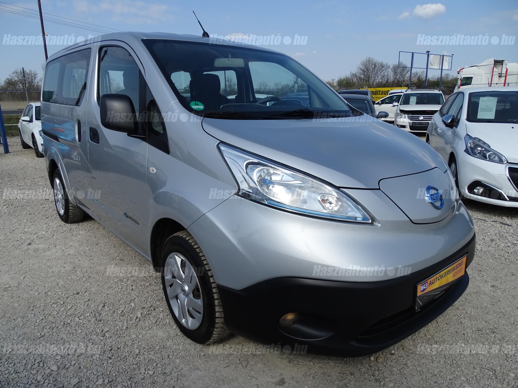 NISSAN NV200 2015/10 - 1