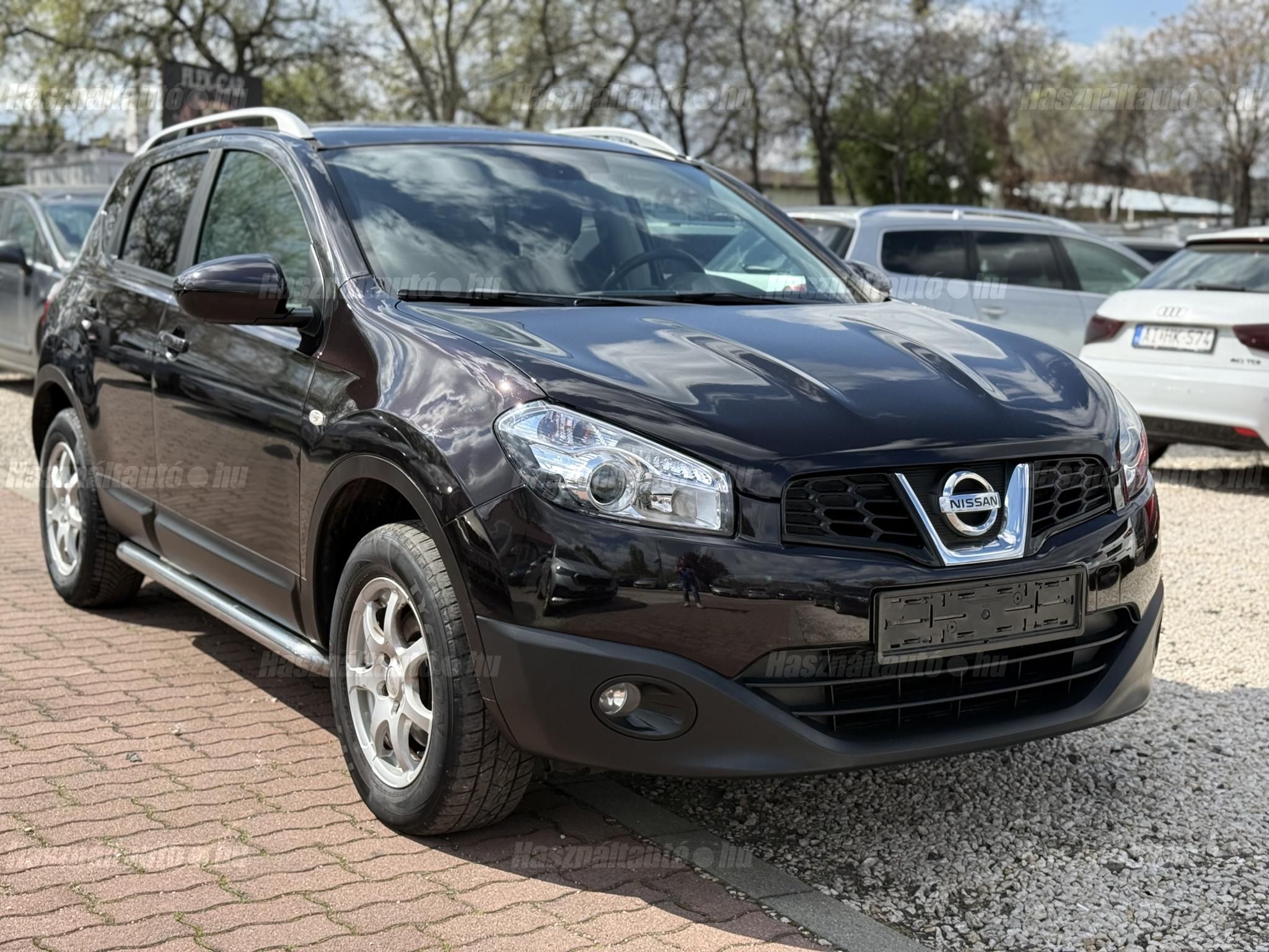 NISSAN QASHQAI 2012/3 - 1
