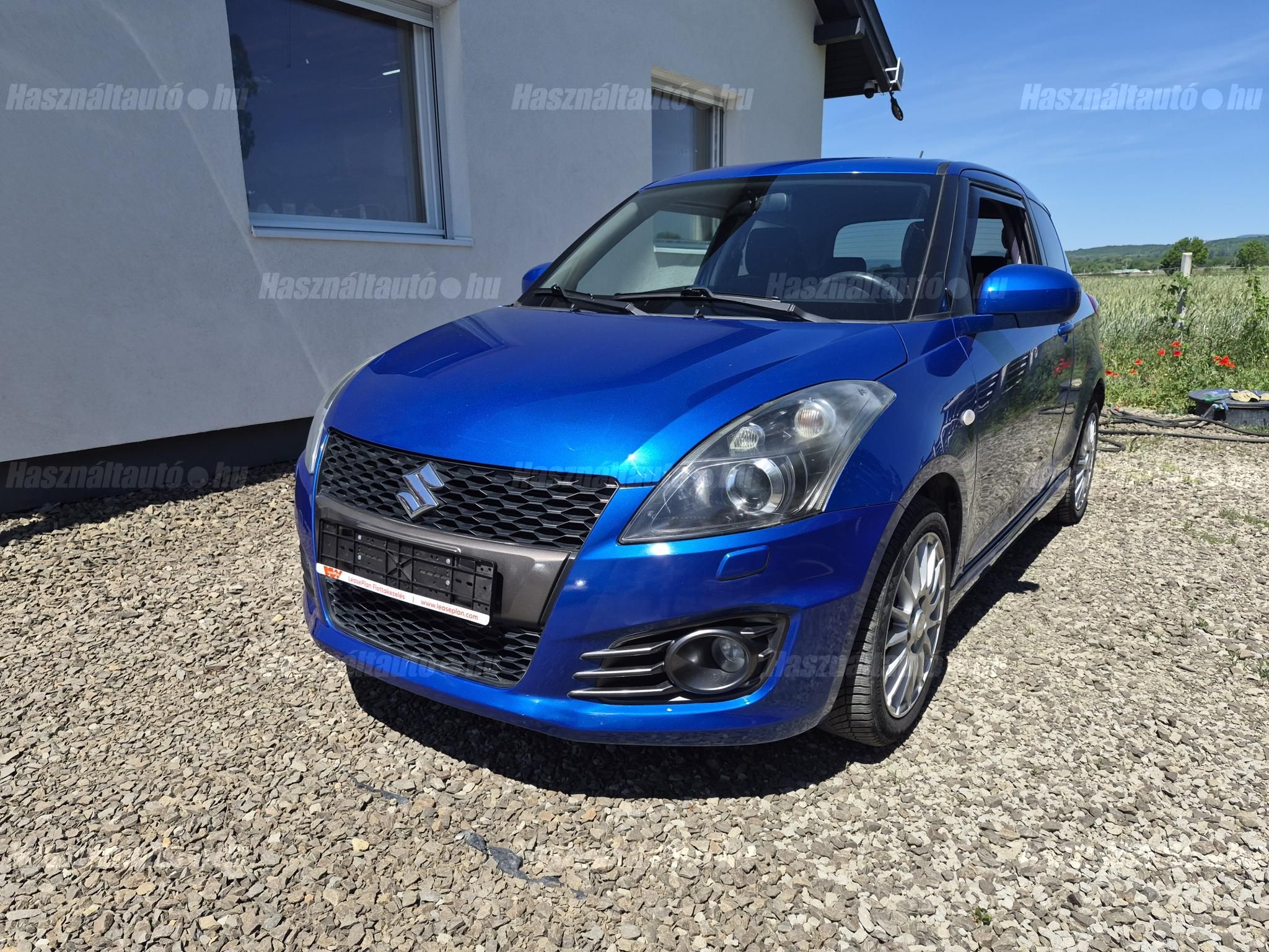 SUZUKI SWIFT 2012/6 - 1