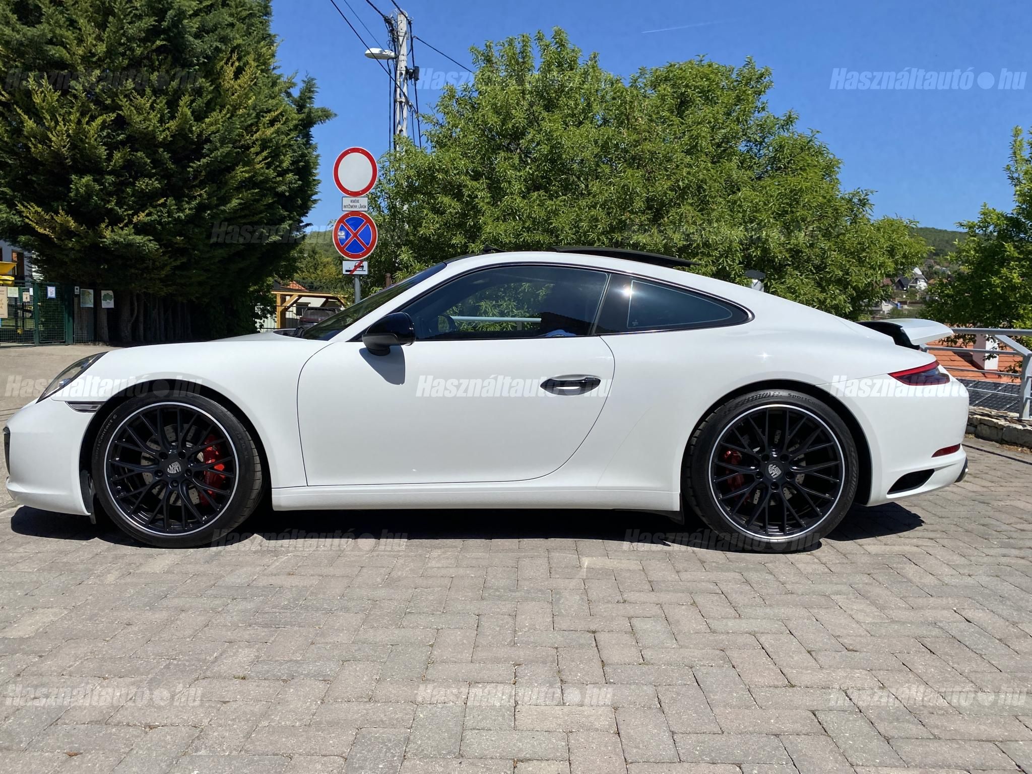 PORSCHE CARRERA 2019/6 - 1