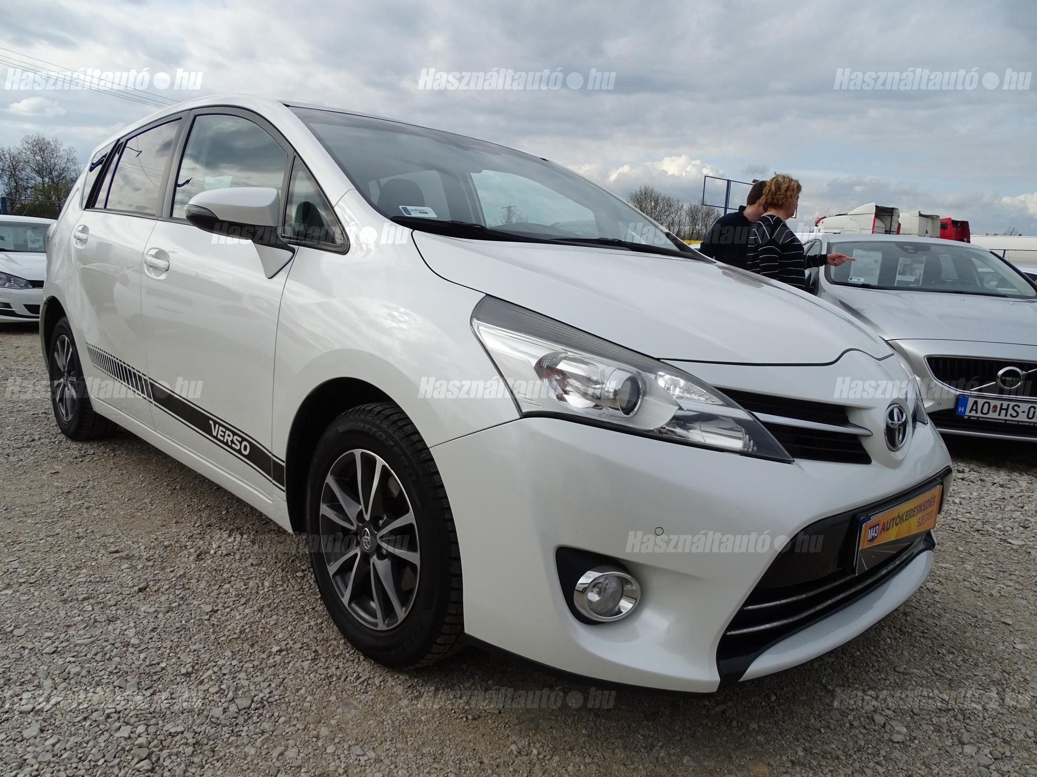 TOYOTA VERSO 2014/5 - 1