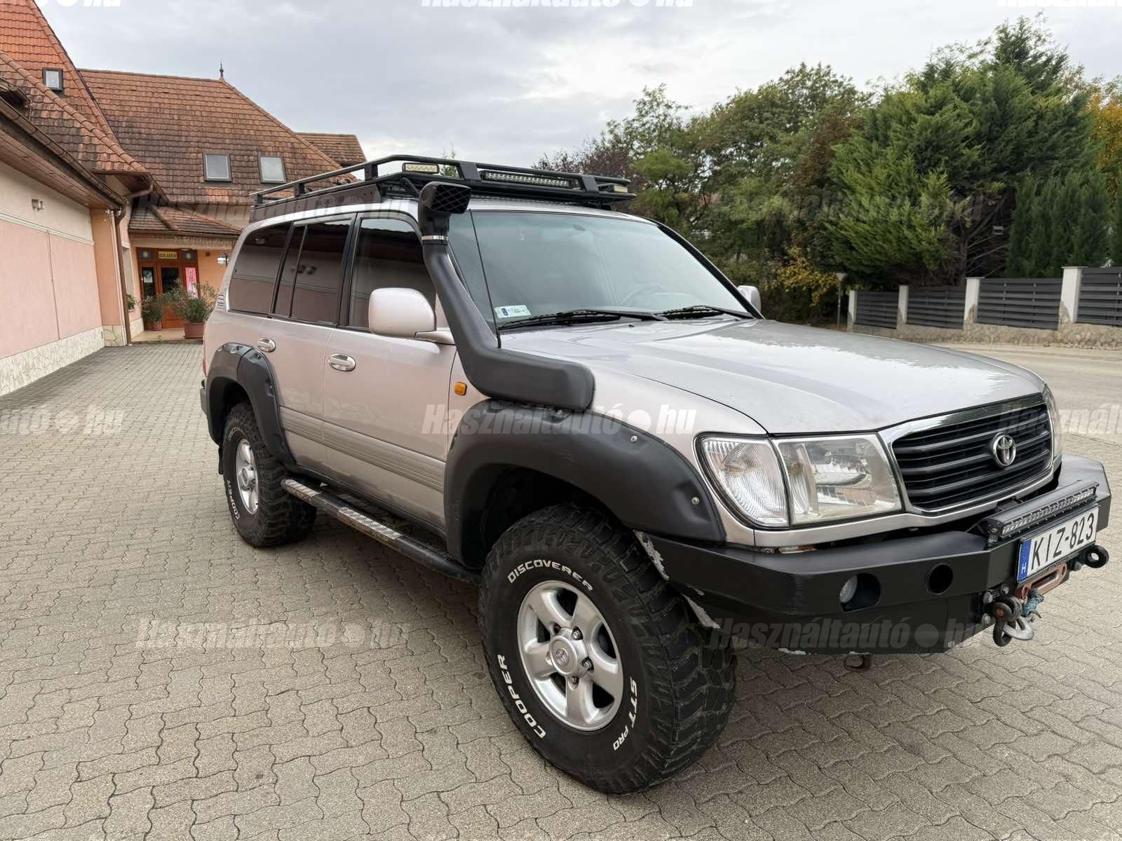 TOYOTA LAND CRUISER 2002/10 - 1